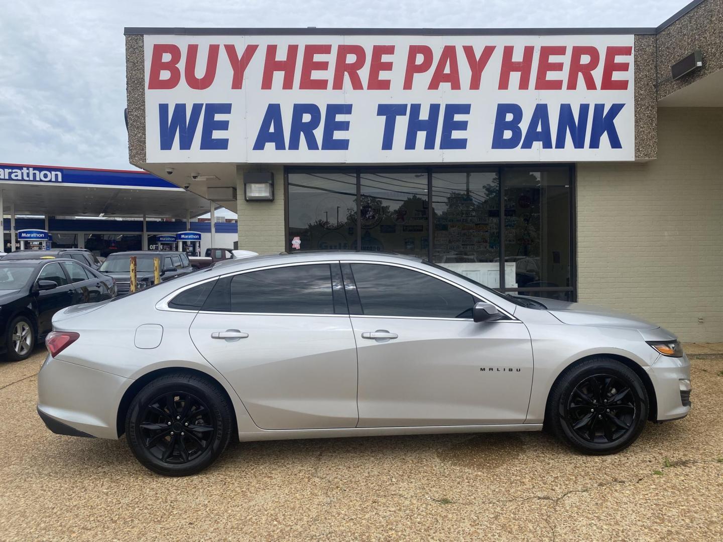 2020 SILVER CHEVROLET MALIBU LT (1LT) (1G1ZD5STXLF) , located at 922 W. Beacon St., Philadelphia, MS, 39350, (601) 650-3675, 32.770447, -89.127151 - Photo#6