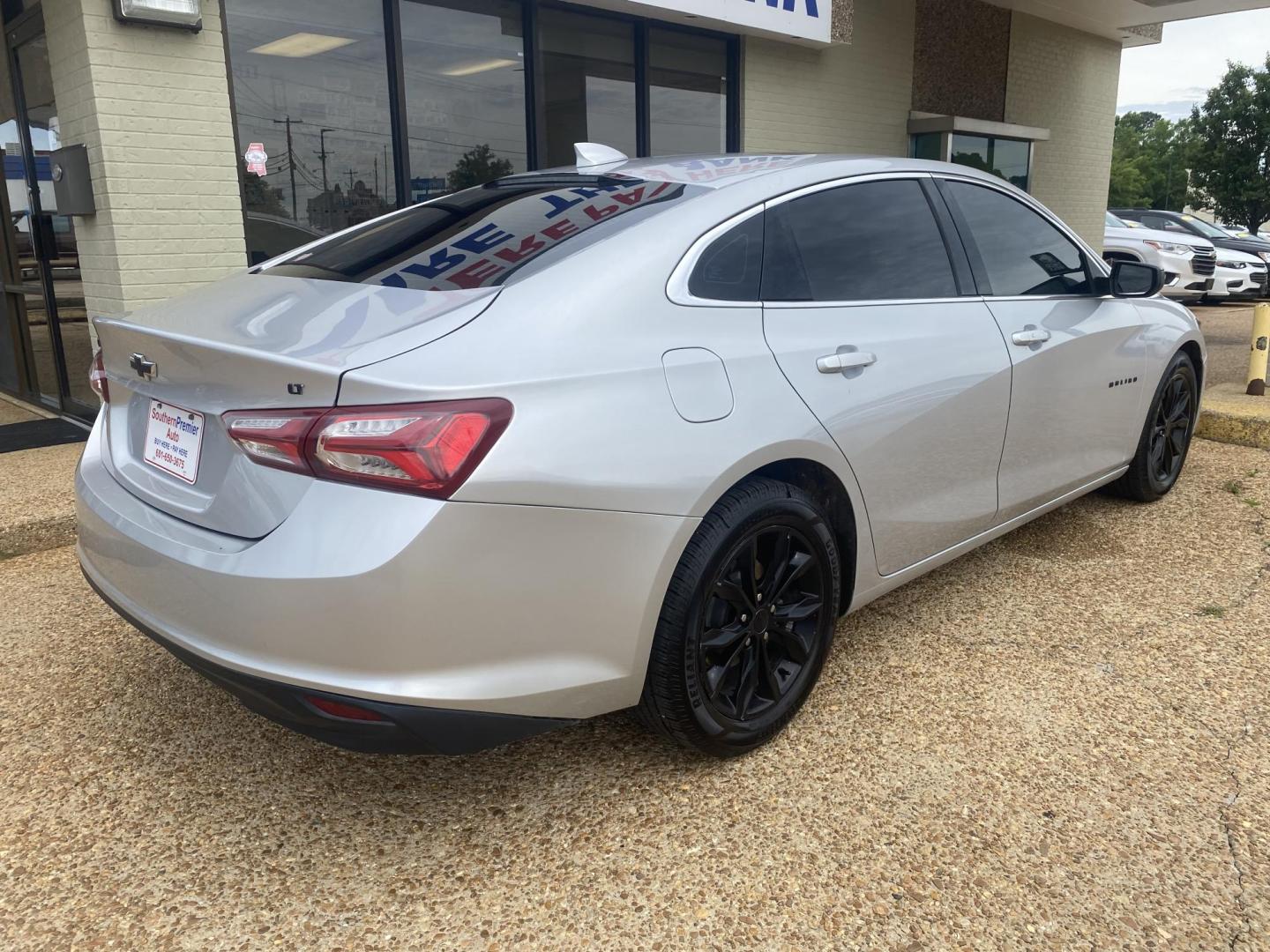 2020 SILVER CHEVROLET MALIBU LT (1LT) (1G1ZD5STXLF) , located at 922 W. Beacon St., Philadelphia, MS, 39350, (601) 650-3675, 32.770447, -89.127151 - Photo#5