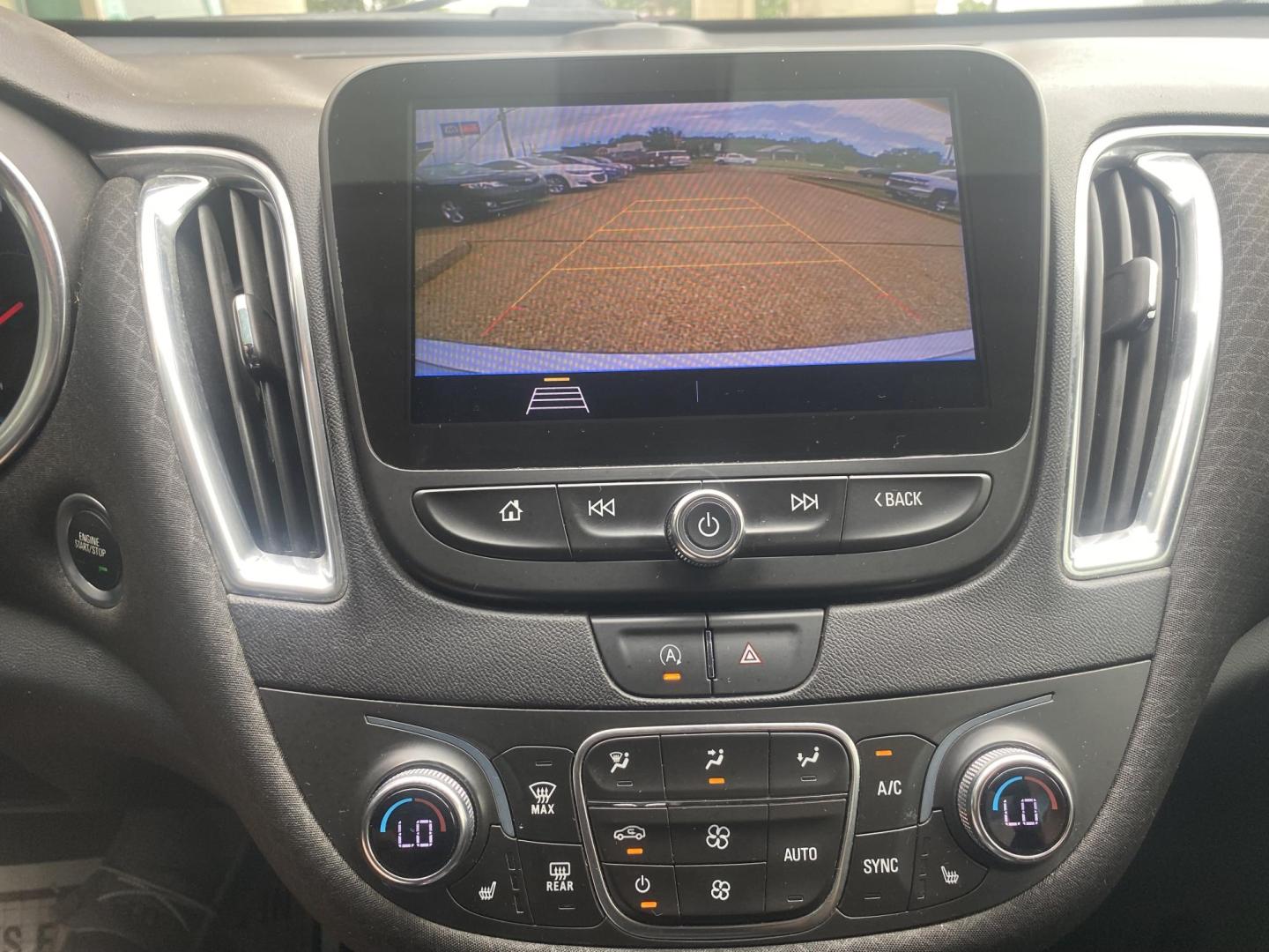 2020 SILVER CHEVROLET MALIBU LT (1LT) (1G1ZD5STXLF) , located at 922 W. Beacon St., Philadelphia, MS, 39350, (601) 650-3675, 32.770447, -89.127151 - Photo#17