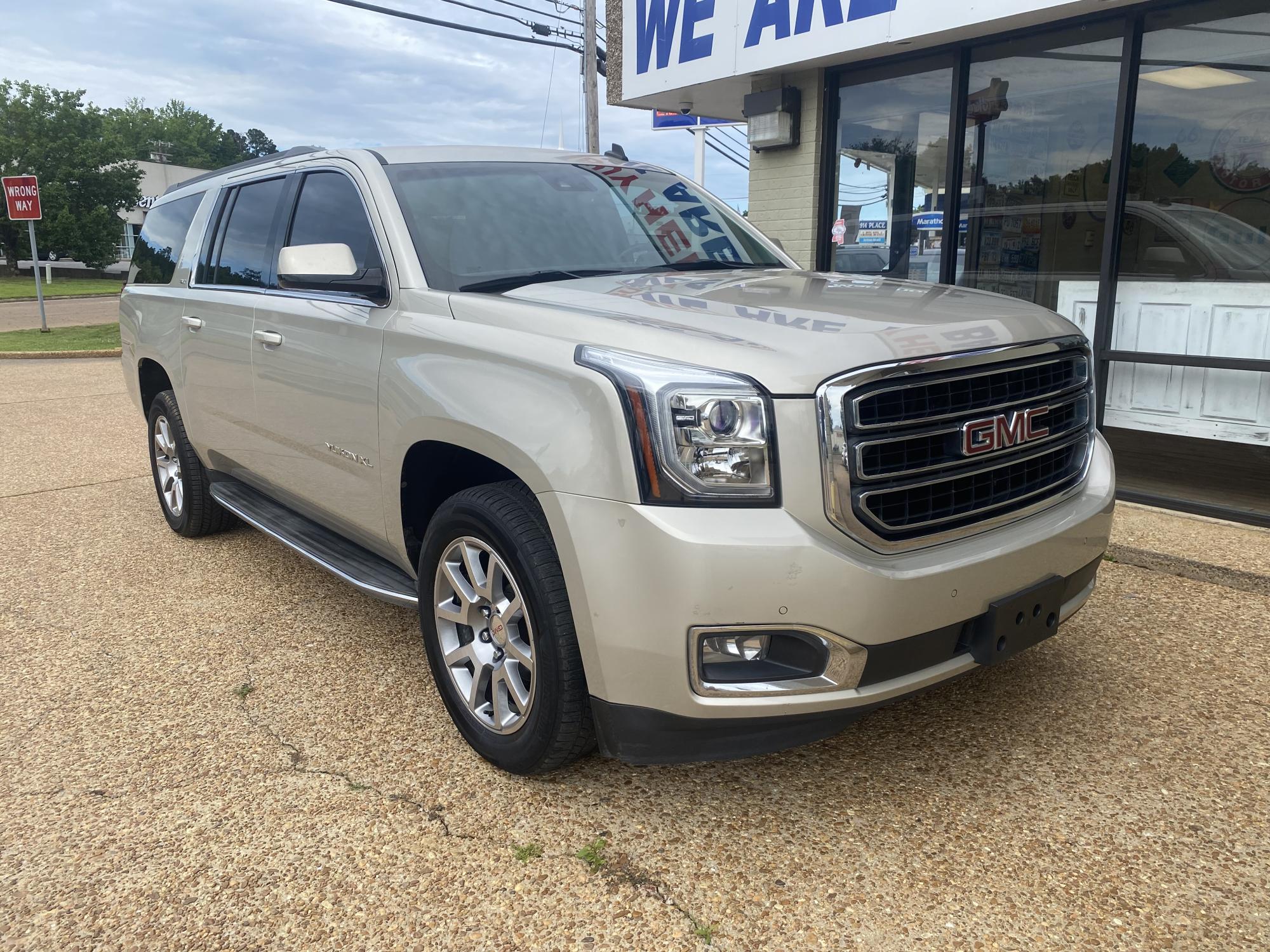 photo of 2015 GMC YUKON XL SLT 