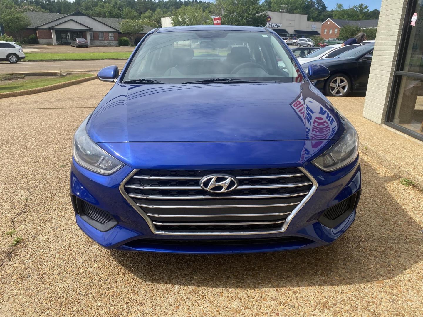 2020 BLUE HYUNDAI ACCENT SE; SEL (3KPC24A62LE) , located at 922 W. Beacon St., Philadelphia, MS, 39350, (601) 650-3675, 32.770447, -89.127151 - Photo#1