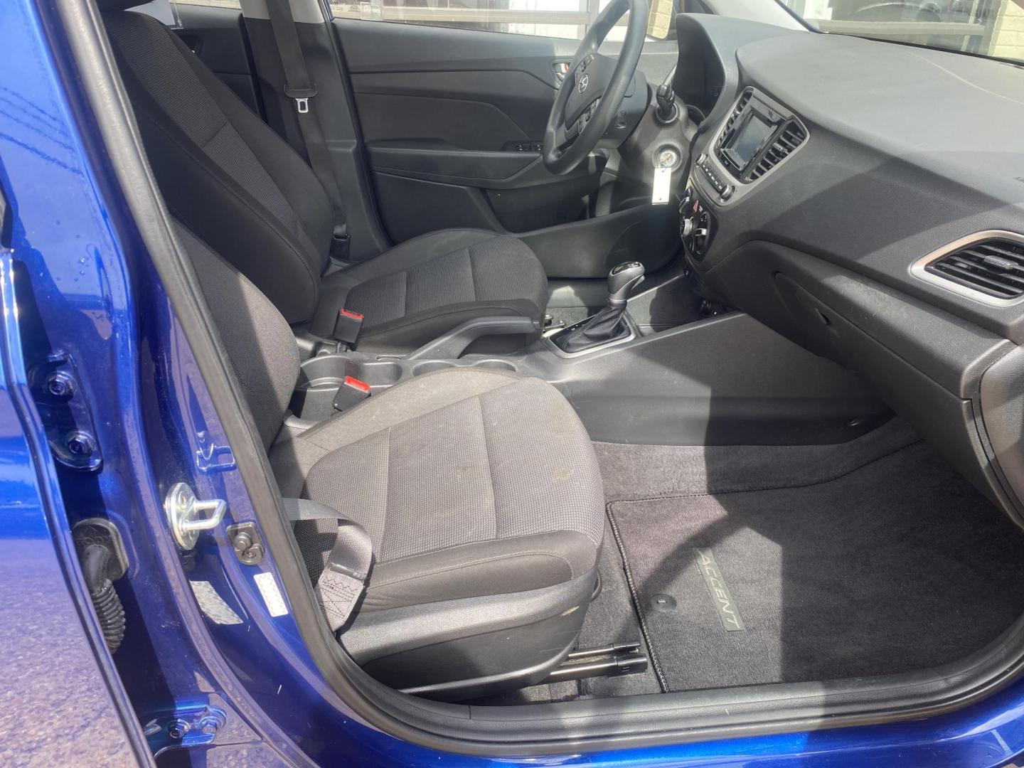 2020 BLUE HYUNDAI ACCENT SE; SEL (3KPC24A62LE) , located at 922 W. Beacon St., Philadelphia, MS, 39350, (601) 650-3675, 32.770447, -89.127151 - Photo#10