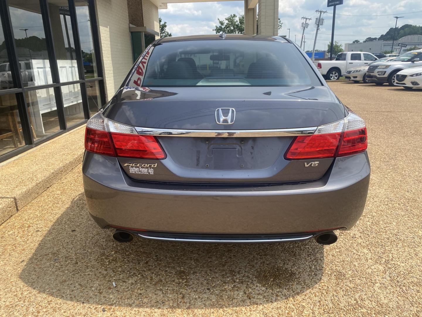 2013 GRAY HONDA ACCORD EX-L (1HGCR3F85DA) , located at 922 W. Beacon St., Philadelphia, MS, 39350, (601) 650-3675, 32.770447, -89.127151 - Photo#4