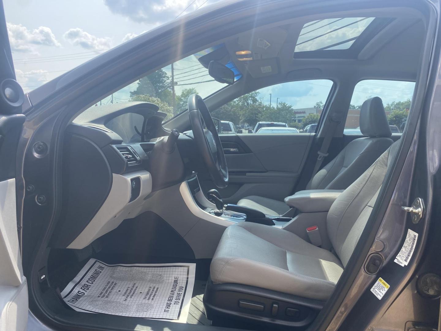 2013 GRAY HONDA ACCORD EX-L (1HGCR3F85DA) , located at 922 W. Beacon St., Philadelphia, MS, 39350, (601) 650-3675, 32.770447, -89.127151 - Photo#9
