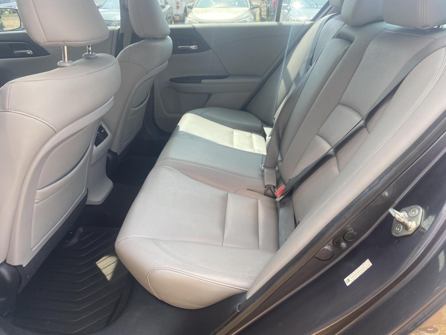 2013 GRAY HONDA ACCORD EX-L (1HGCR3F85DA) , located at 922 W. Beacon St., Philadelphia, MS, 39350, (601) 650-3675, 32.770447, -89.127151 - Photo#13