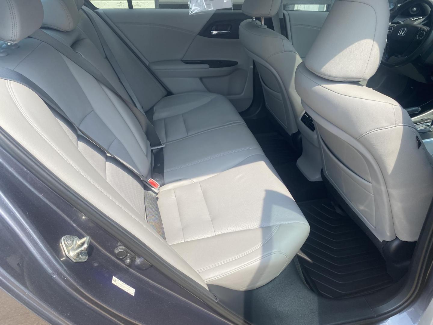 2013 GRAY HONDA ACCORD EX-L (1HGCR3F85DA) , located at 922 W. Beacon St., Philadelphia, MS, 39350, (601) 650-3675, 32.770447, -89.127151 - Photo#14