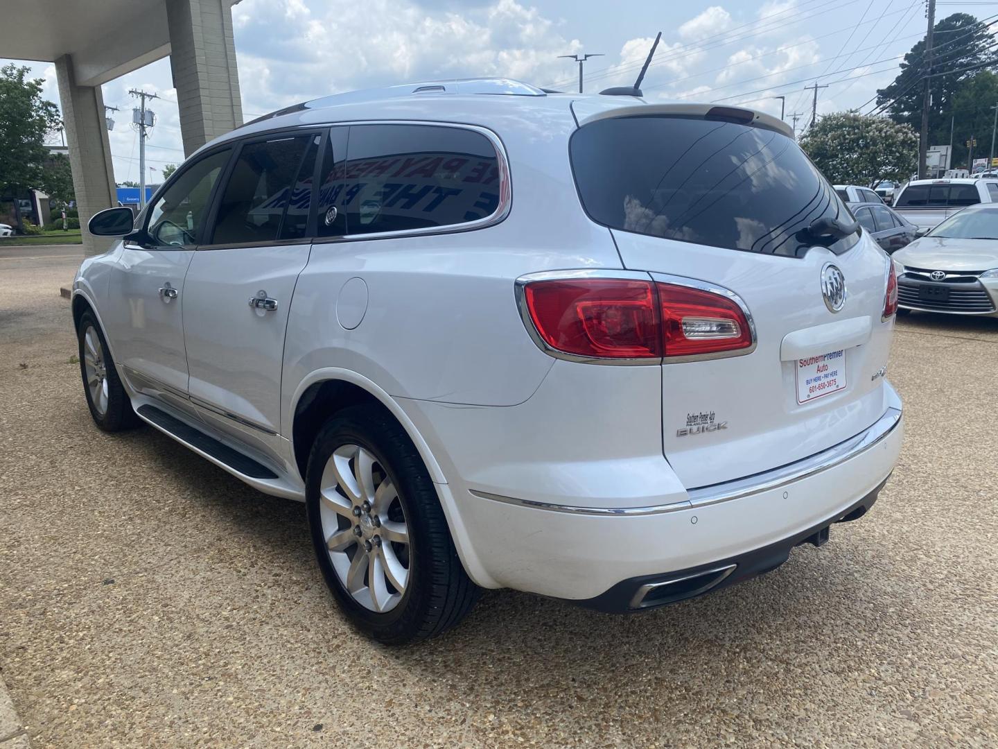 2016 WHITE BUICK ENCLAVE PREMIUM (5GAKVCKDXGJ) , located at 922 W. Beacon St., Philadelphia, MS, 39350, (601) 650-3675, 32.770447, -89.127151 - Photo#3