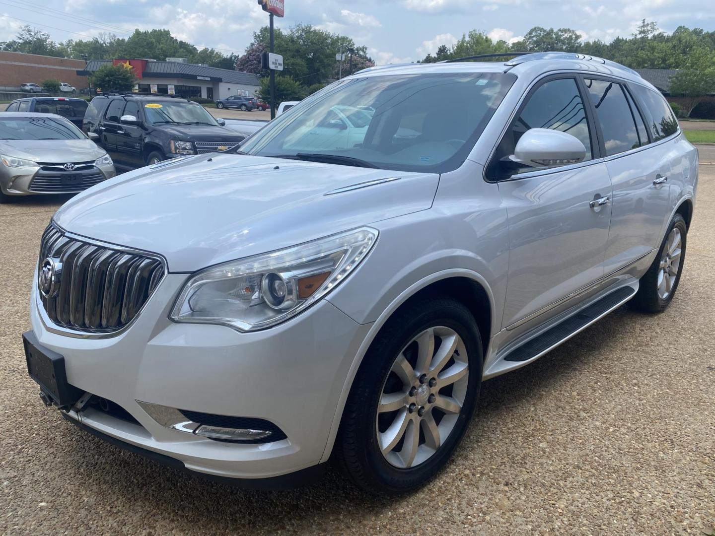 2016 WHITE BUICK ENCLAVE PREMIUM (5GAKVCKDXGJ) , located at 922 W. Beacon St., Philadelphia, MS, 39350, (601) 650-3675, 32.770447, -89.127151 - Photo#2