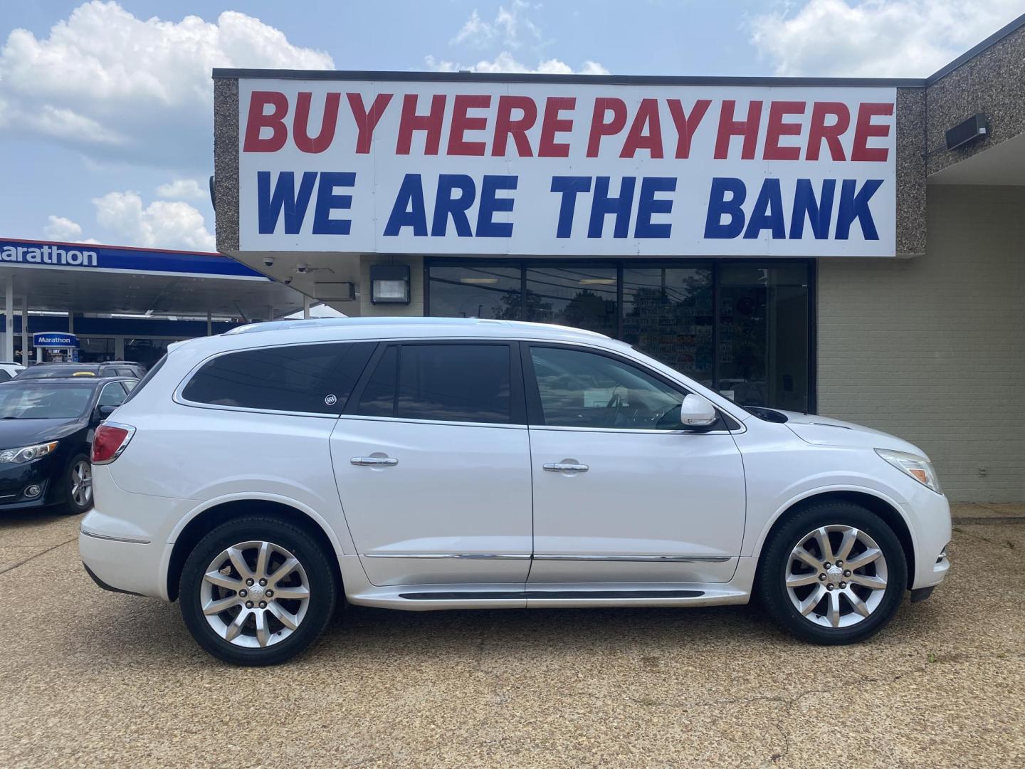 2016 WHITE BUICK ENCLAVE PREMIUM (5GAKVCKDXGJ) , located at 922 W. Beacon St., Philadelphia, MS, 39350, (601) 650-3675, 32.770447, -89.127151 - Photo#6