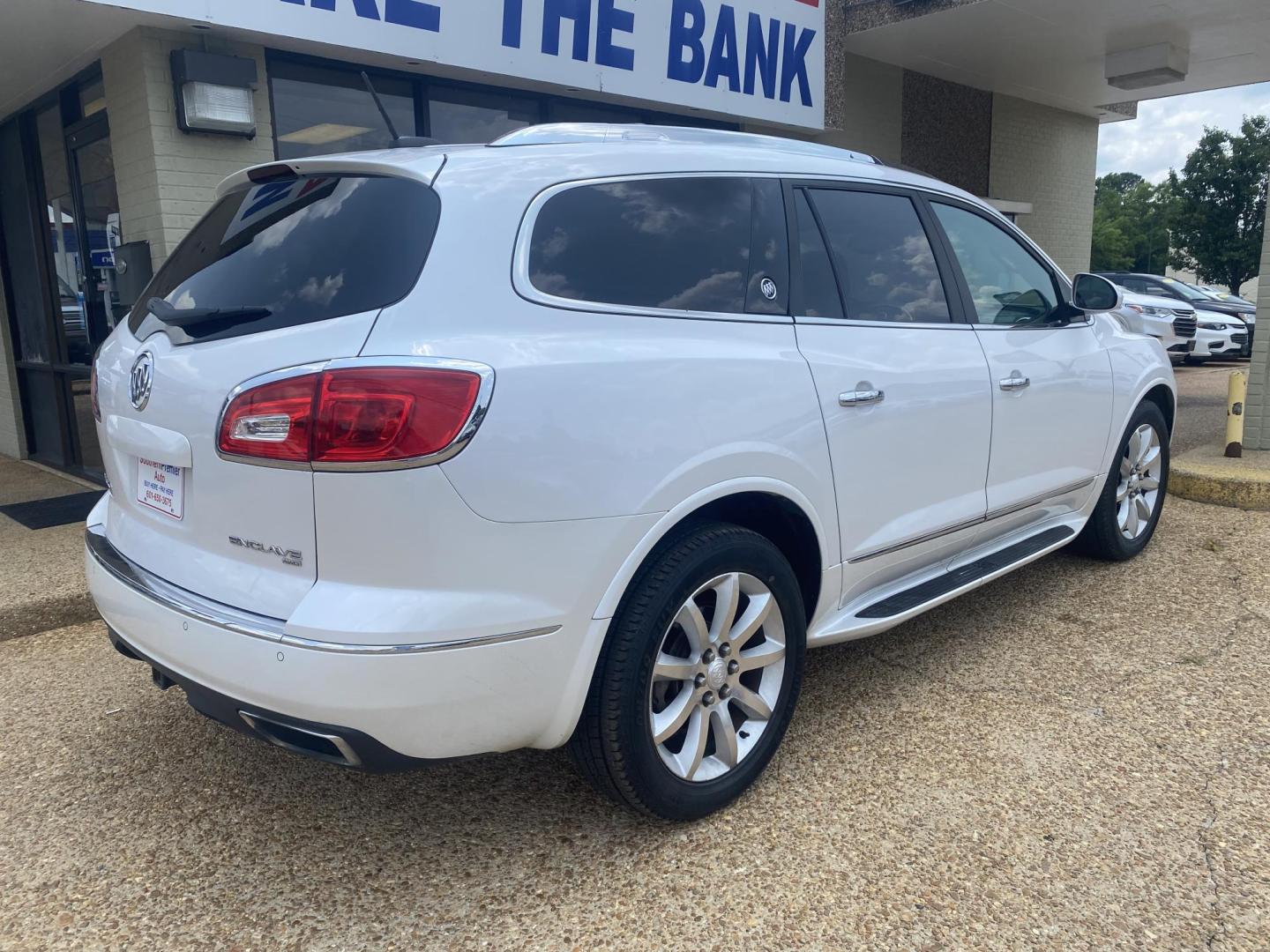2016 WHITE BUICK ENCLAVE PREMIUM (5GAKVCKDXGJ) , located at 922 W. Beacon St., Philadelphia, MS, 39350, (601) 650-3675, 32.770447, -89.127151 - Photo#5