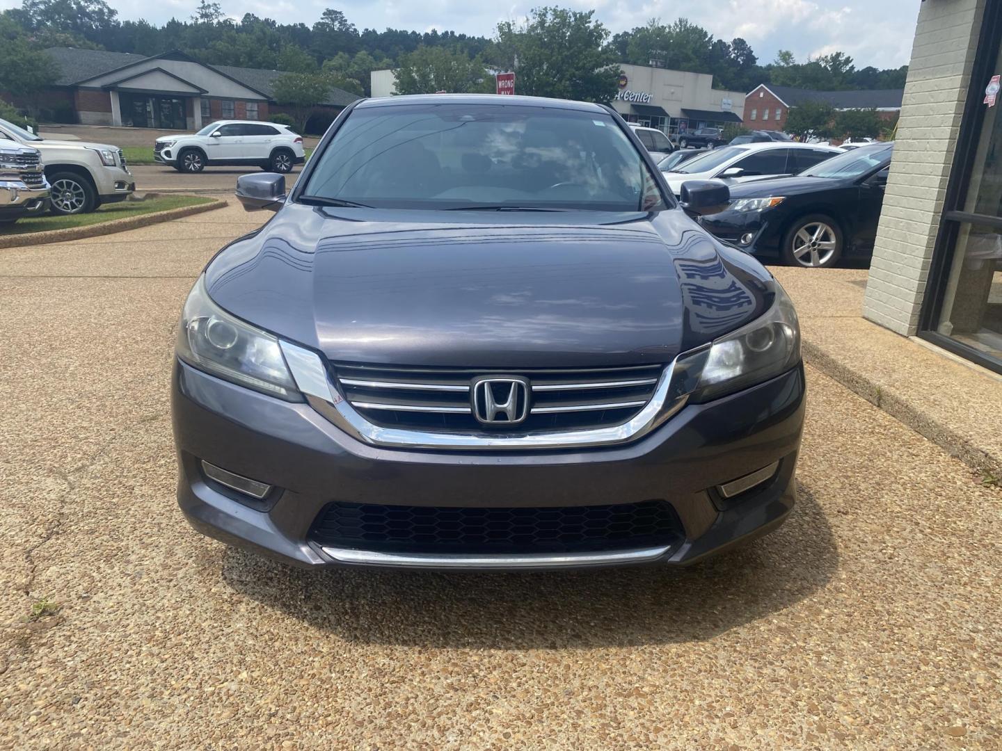 2013 GRAY HONDA ACCORD EX-L (1HGCR2F82DA) , located at 922 W. Beacon St., Philadelphia, MS, 39350, (601) 650-3675, 32.770447, -89.127151 - Photo#1