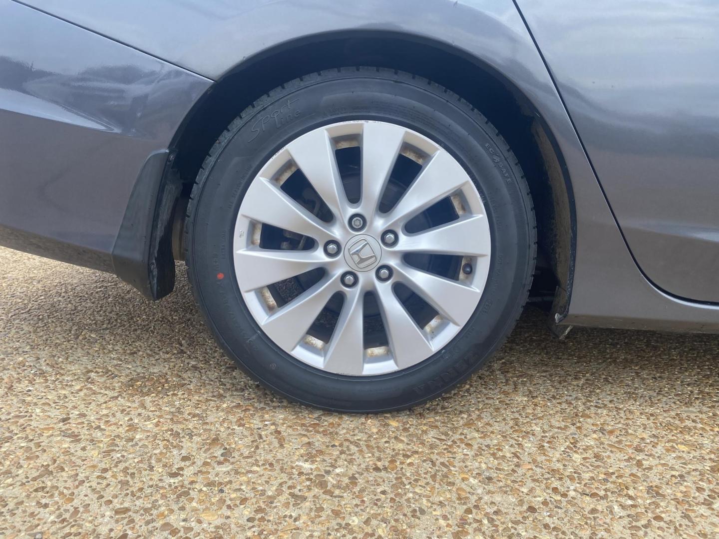 2013 GRAY HONDA ACCORD EX-L (1HGCR2F82DA) , located at 922 W. Beacon St., Philadelphia, MS, 39350, (601) 650-3675, 32.770447, -89.127151 - Photo#7