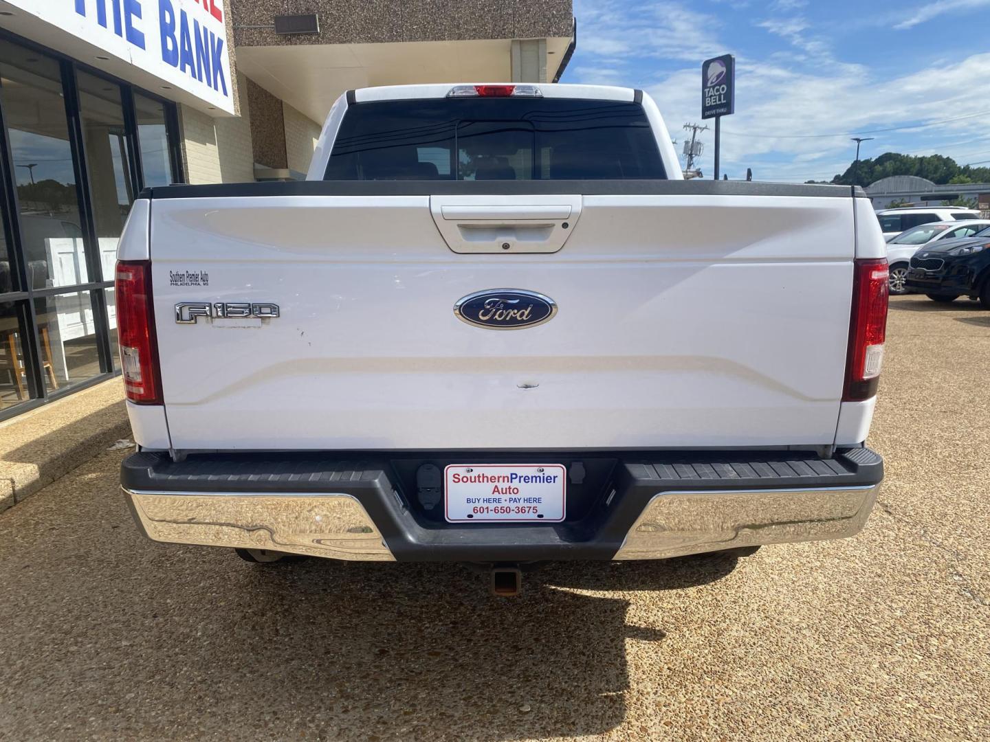 2016 WHITE FORD F-150 LARIAT (1FTEW1EP6GK) , located at 922 W. Beacon St., Philadelphia, MS, 39350, (601) 650-3675, 32.770447, -89.127151 - Photo#4