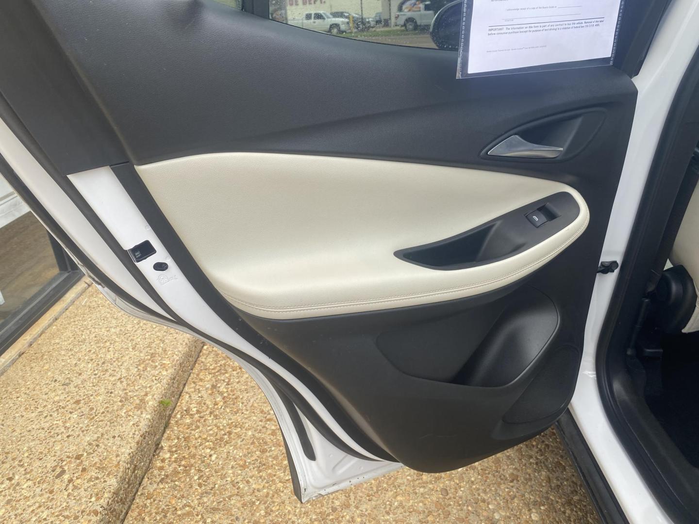 2020 WHITE BUICK ENCORE GX PREFERRED (KL4MMCSLXLB) , located at 922 W. Beacon St., Philadelphia, MS, 39350, (601) 650-3675, 32.770447, -89.127151 - Photo#12