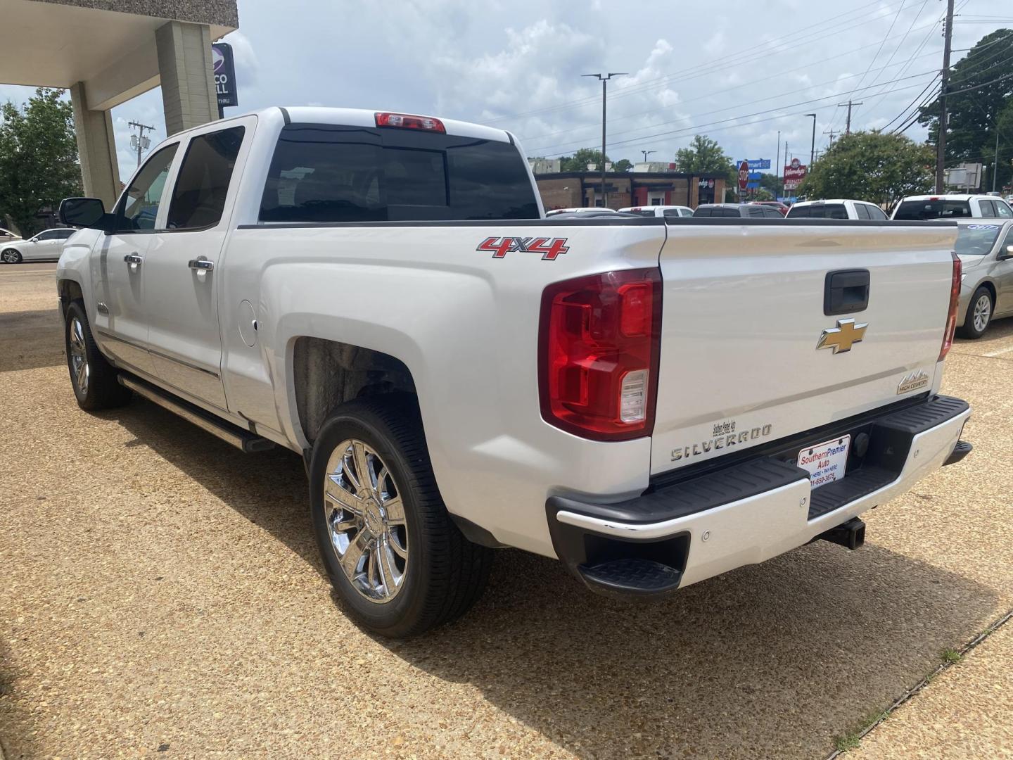 2016 WHITE CHEVROLET SILVERADO HIGH COUNT (3GCUKTECXGG) , located at 922 W. Beacon St., Philadelphia, MS, 39350, (601) 650-3675, 32.770447, -89.127151 - Photo#3