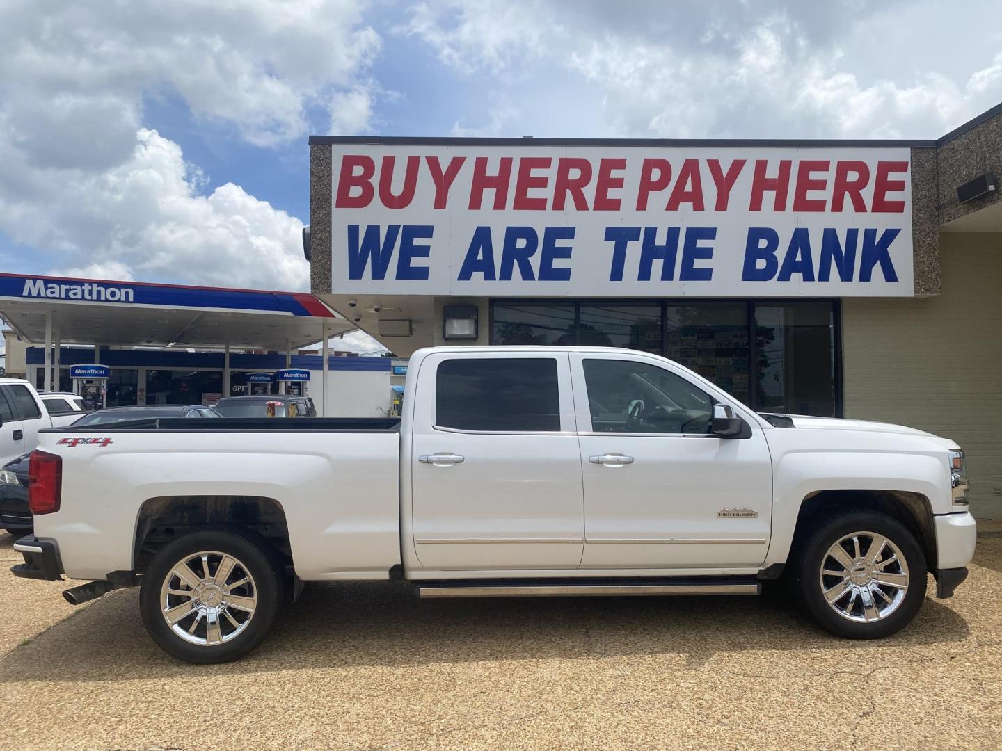 2016 WHITE CHEVROLET SILVERADO HIGH COUNT (3GCUKTECXGG) , located at 922 W. Beacon St., Philadelphia, MS, 39350, (601) 650-3675, 32.770447, -89.127151 - Photo#6