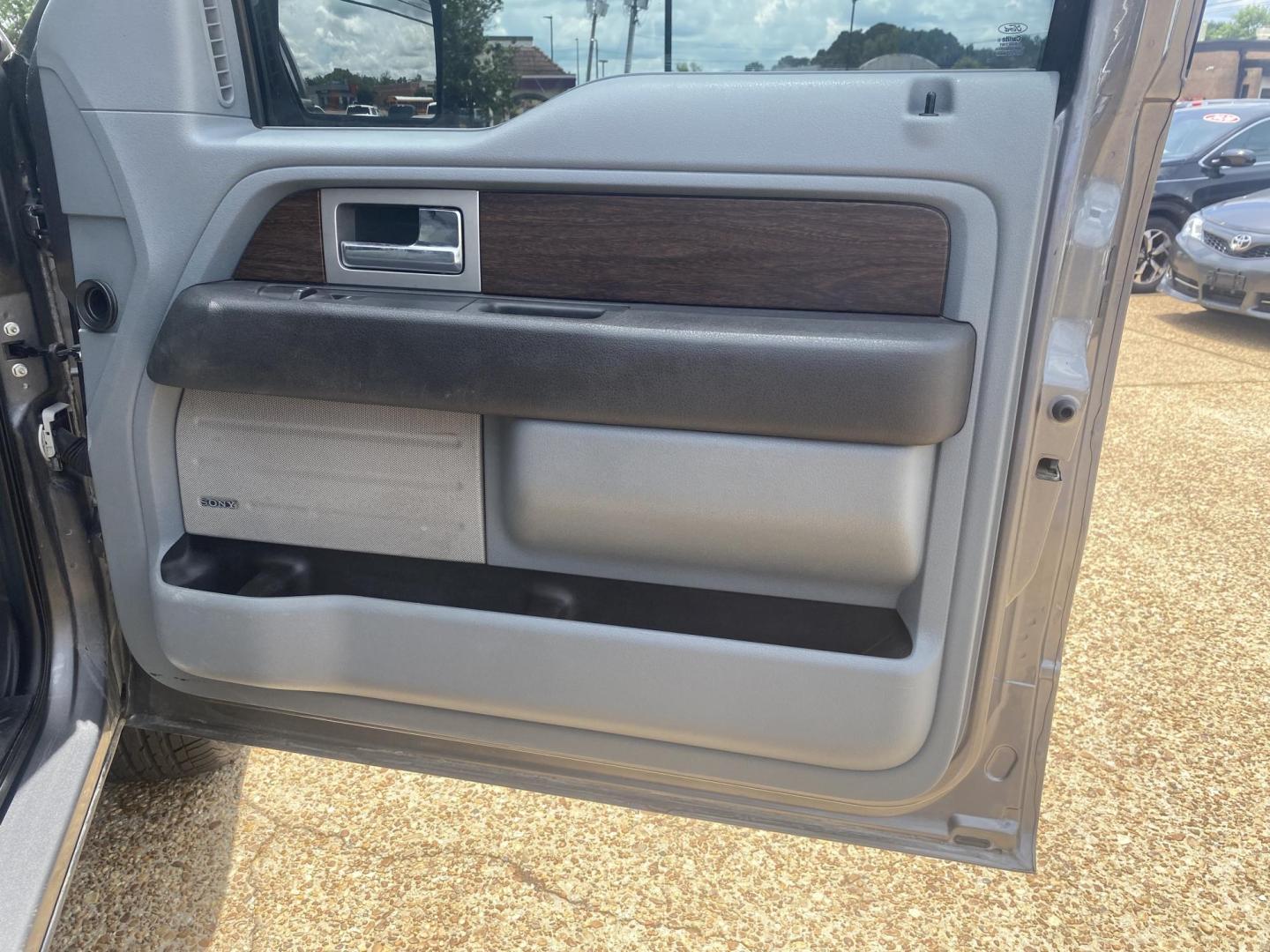 2013 GRAY FORD F-150 LARIAT (1FTFW1ET7DF) , located at 922 W. Beacon St., Philadelphia, MS, 39350, (601) 650-3675, 32.770447, -89.127151 - Photo#11