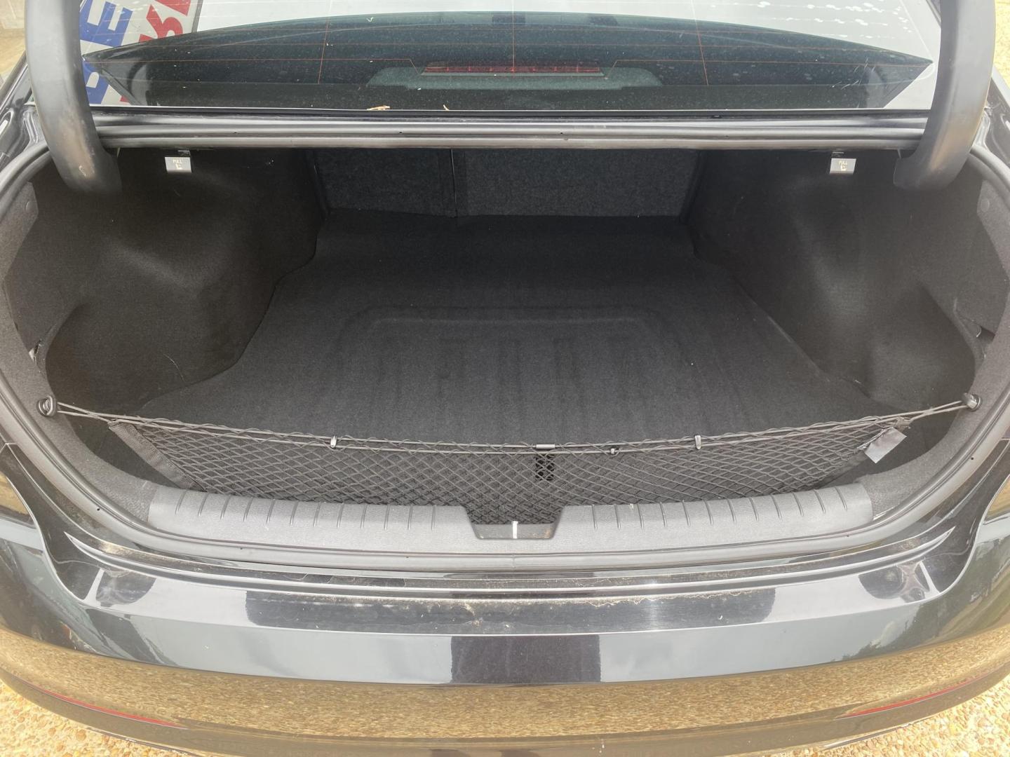 2017 BLACK HYUNDAI SONATA LIMITED; SPOR (5NPE34AF7HH) , located at 922 W. Beacon St., Philadelphia, MS, 39350, (601) 650-3675, 32.770447, -89.127151 - Photo#18