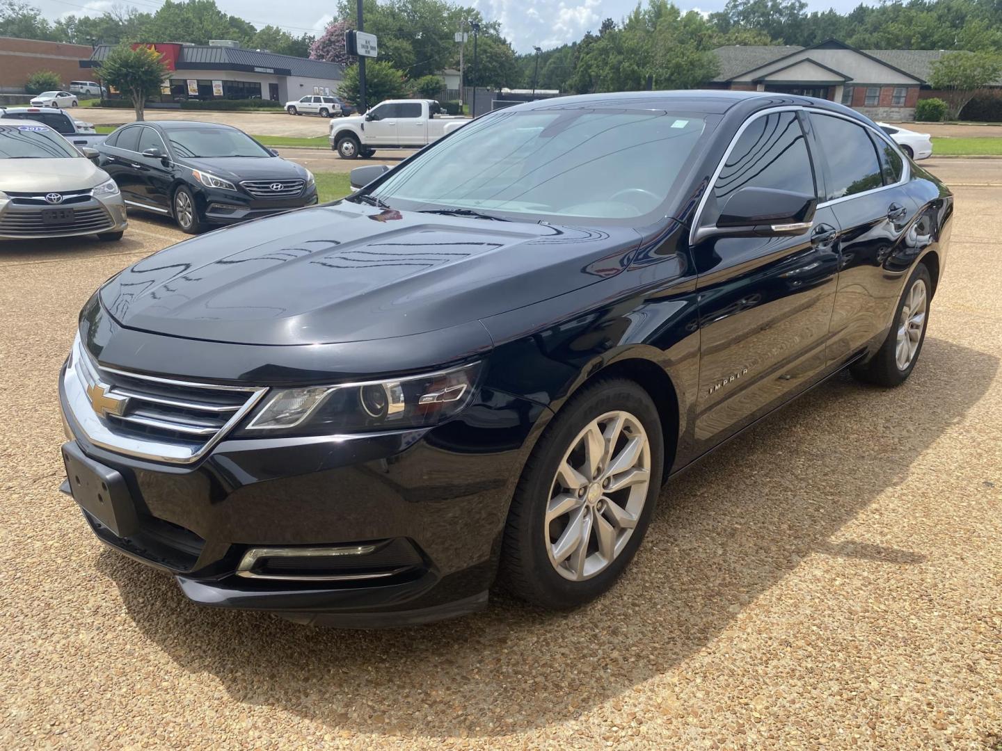 2018 BLACK CHEVROLET IMPALA LT (1LT) (2G1105S32J9) , located at 922 W. Beacon St., Philadelphia, MS, 39350, (601) 650-3675, 32.770447, -89.127151 - Photo#2