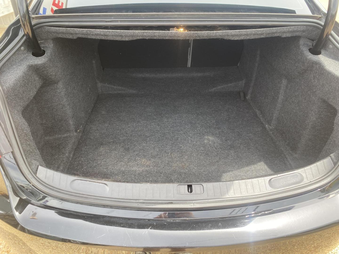 2018 BLACK CHEVROLET IMPALA LT (1LT) (2G1105S32J9) , located at 922 W. Beacon St., Philadelphia, MS, 39350, (601) 650-3675, 32.770447, -89.127151 - Photo#18