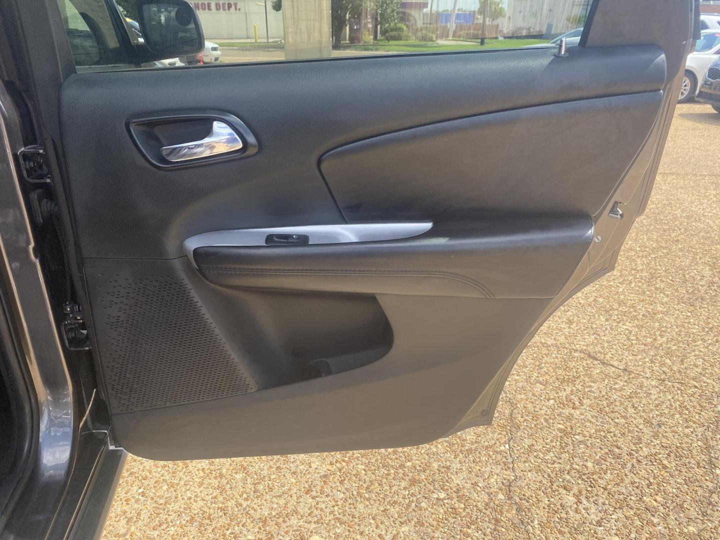 2017 BLACK DODGE JOURNEY SE (3C4PDCAB7HT) , located at 922 W. Beacon St., Philadelphia, MS, 39350, (601) 650-3675, 32.770447, -89.127151 - Photo#15