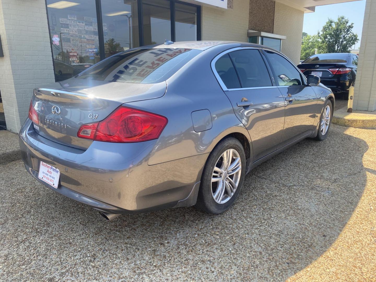 2013 GREY INFINITI G37 BASE; SPORT; JOU (JN1CV6AP7DM) , located at 922 W. Beacon St., Philadelphia, MS, 39350, (601) 650-3675, 32.770447, -89.127151 - Photo#5