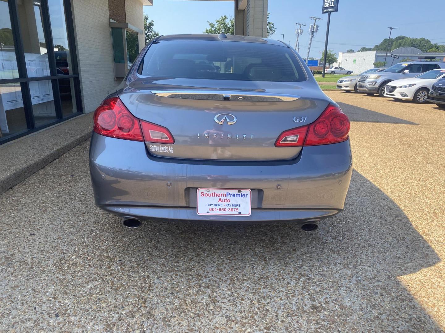 2013 GREY INFINITI G37 BASE; SPORT; JOU (JN1CV6AP7DM) , located at 922 W. Beacon St., Philadelphia, MS, 39350, (601) 650-3675, 32.770447, -89.127151 - Photo#4