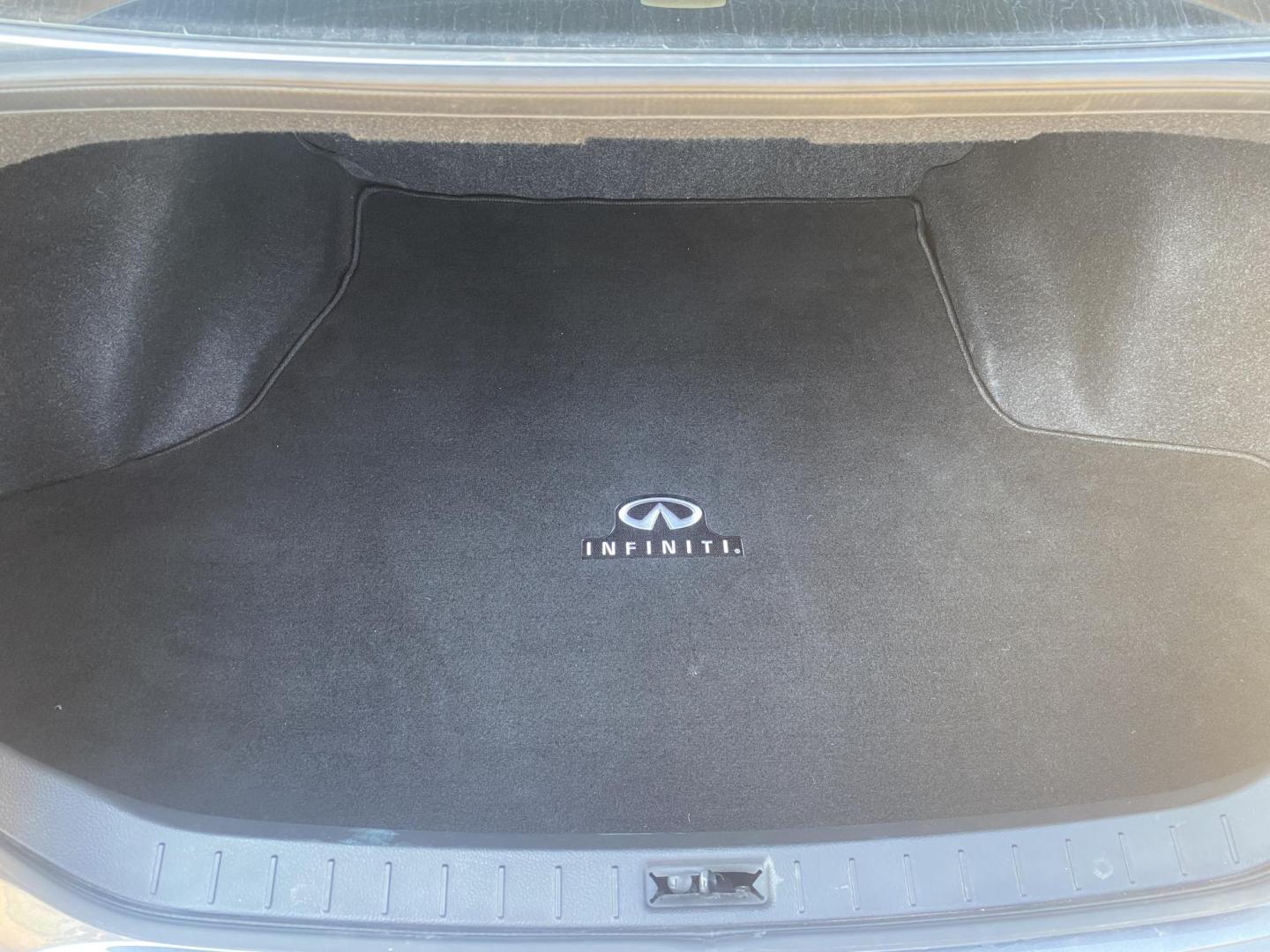 2013 GREY INFINITI G37 BASE; SPORT; JOU (JN1CV6AP7DM) , located at 922 W. Beacon St., Philadelphia, MS, 39350, (601) 650-3675, 32.770447, -89.127151 - Photo#18