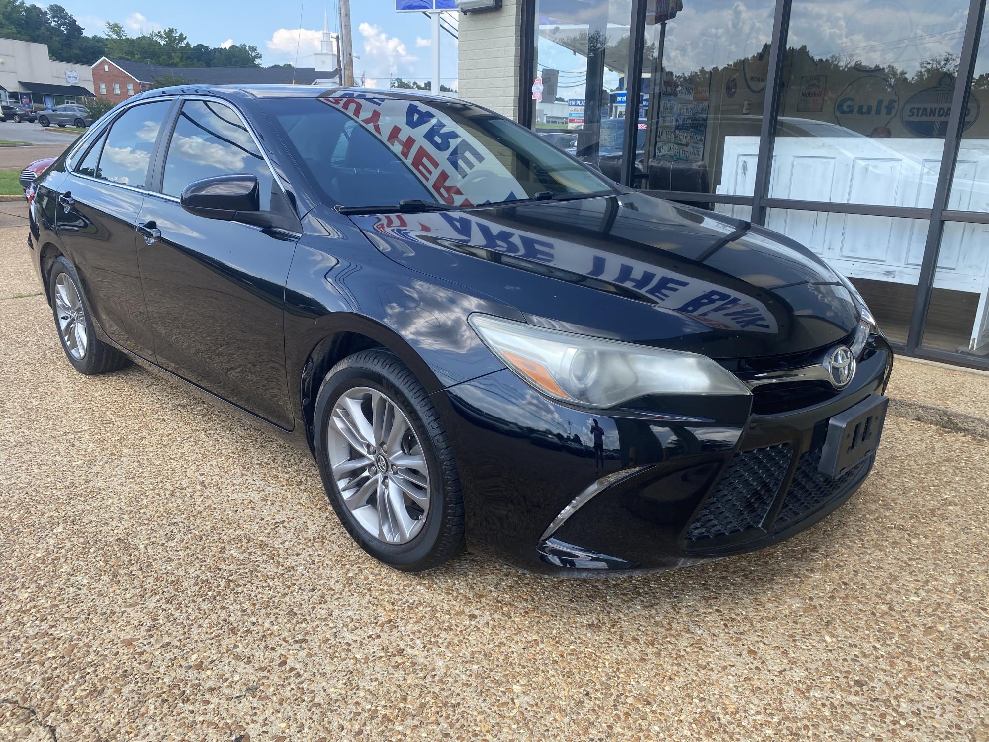 2016 TOYOTA CAMRY SE