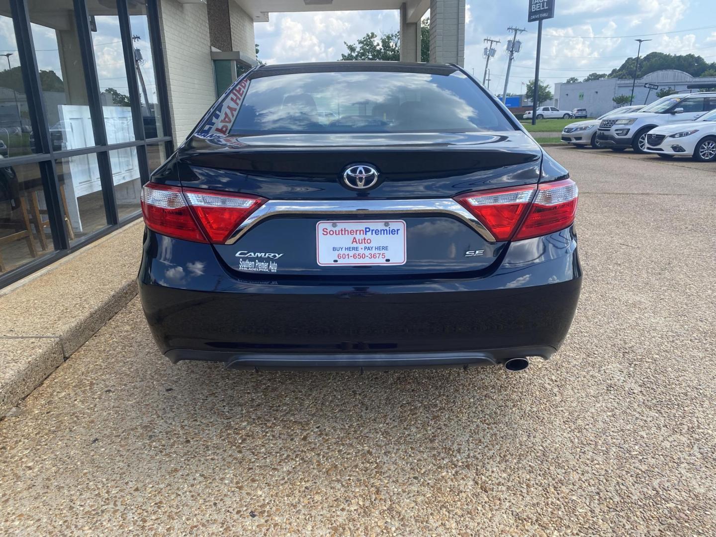 2016 BLACK TOYOTA CAMRY SE; LE; XLE; X (4T1BF1FKXGU) , located at 922 W. Beacon St., Philadelphia, MS, 39350, (601) 650-3675, 32.770447, -89.127151 - Photo#4