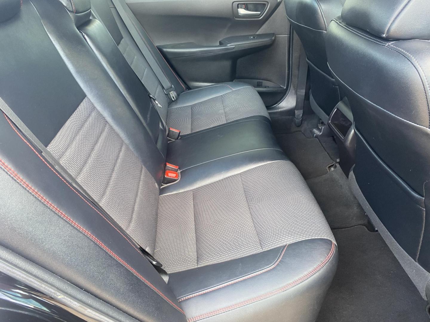 2016 BLACK TOYOTA CAMRY SE; LE; XLE; X (4T1BF1FKXGU) , located at 922 W. Beacon St., Philadelphia, MS, 39350, (601) 650-3675, 32.770447, -89.127151 - Photo#14