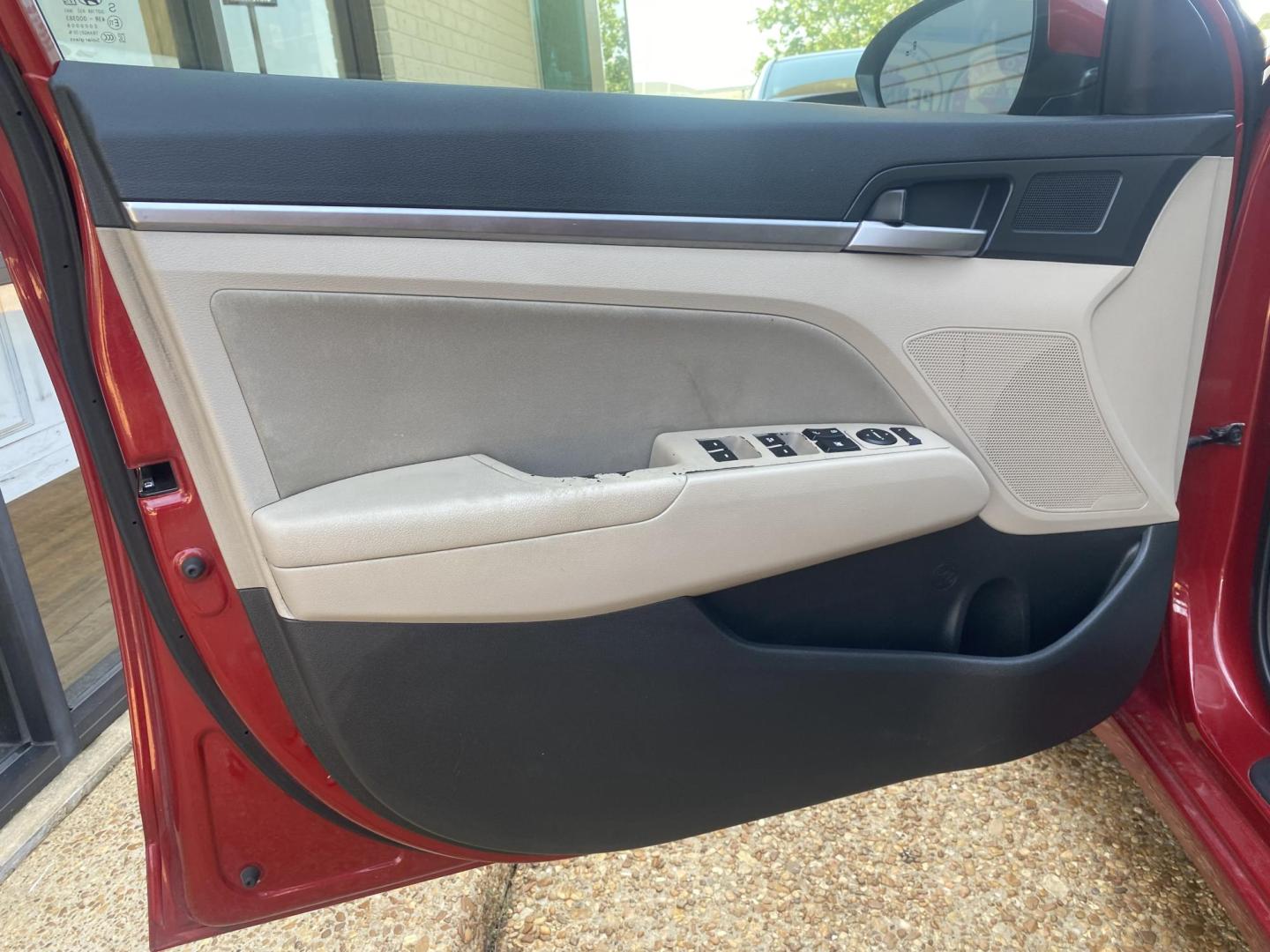 2020 RED HYUNDAI ELANTRA SEL (KMHD84LF0LU) , located at 922 W. Beacon St., Philadelphia, MS, 39350, (601) 650-3675, 32.770447, -89.127151 - Photo#8
