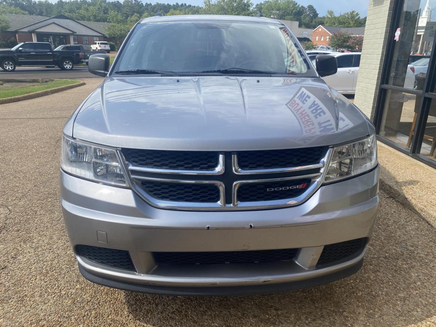 2018 SILVER DODGE JOURNEY SE (3C4PDCABXJT) , located at 922 W. Beacon St., Philadelphia, MS, 39350, (601) 650-3675, 32.770447, -89.127151 - Photo#1