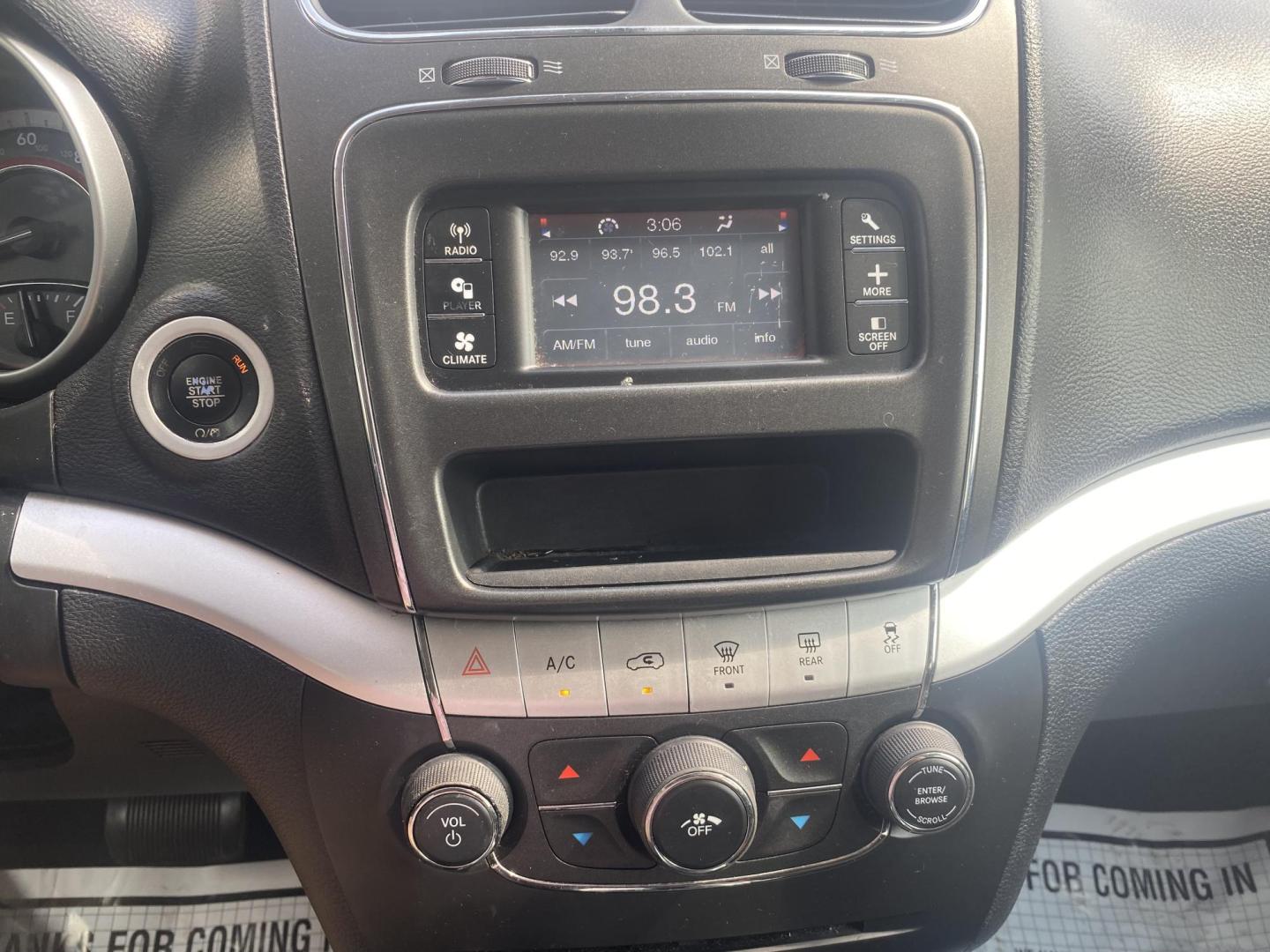 2018 SILVER DODGE JOURNEY SE (3C4PDCABXJT) , located at 922 W. Beacon St., Philadelphia, MS, 39350, (601) 650-3675, 32.770447, -89.127151 - Photo#17