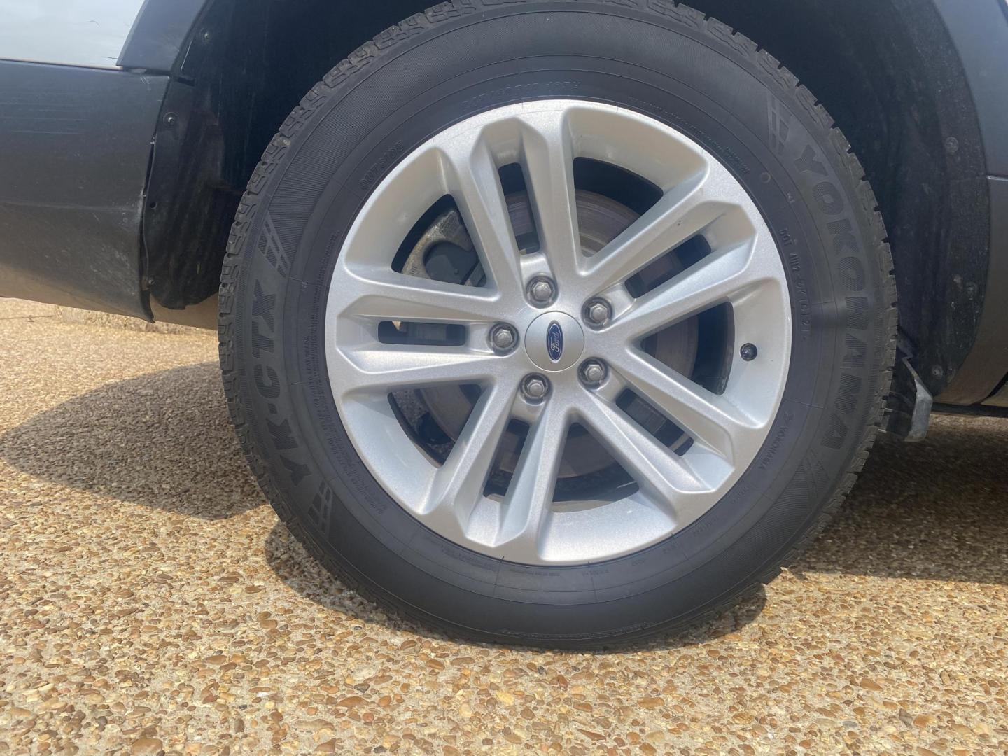 2013 SILVER FORD EXPLORER XLT (1FM5K8D83DG) , located at 922 W. Beacon St., Philadelphia, MS, 39350, (601) 650-3675, 32.770447, -89.127151 - Photo#7