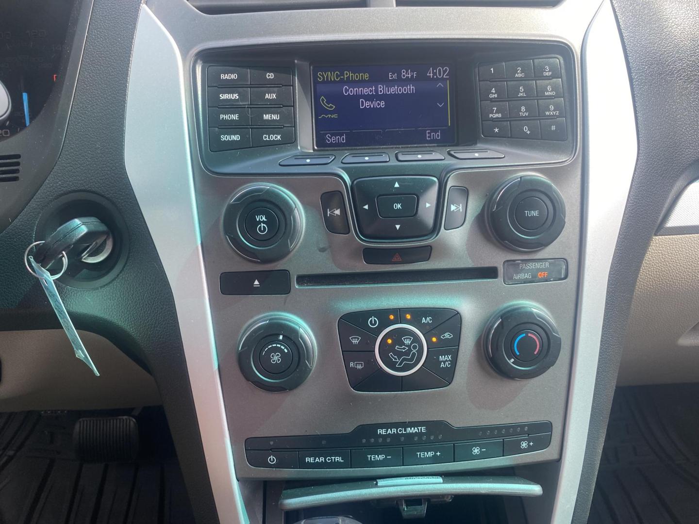 2013 SILVER FORD EXPLORER XLT (1FM5K8D83DG) , located at 922 W. Beacon St., Philadelphia, MS, 39350, (601) 650-3675, 32.770447, -89.127151 - Photo#17