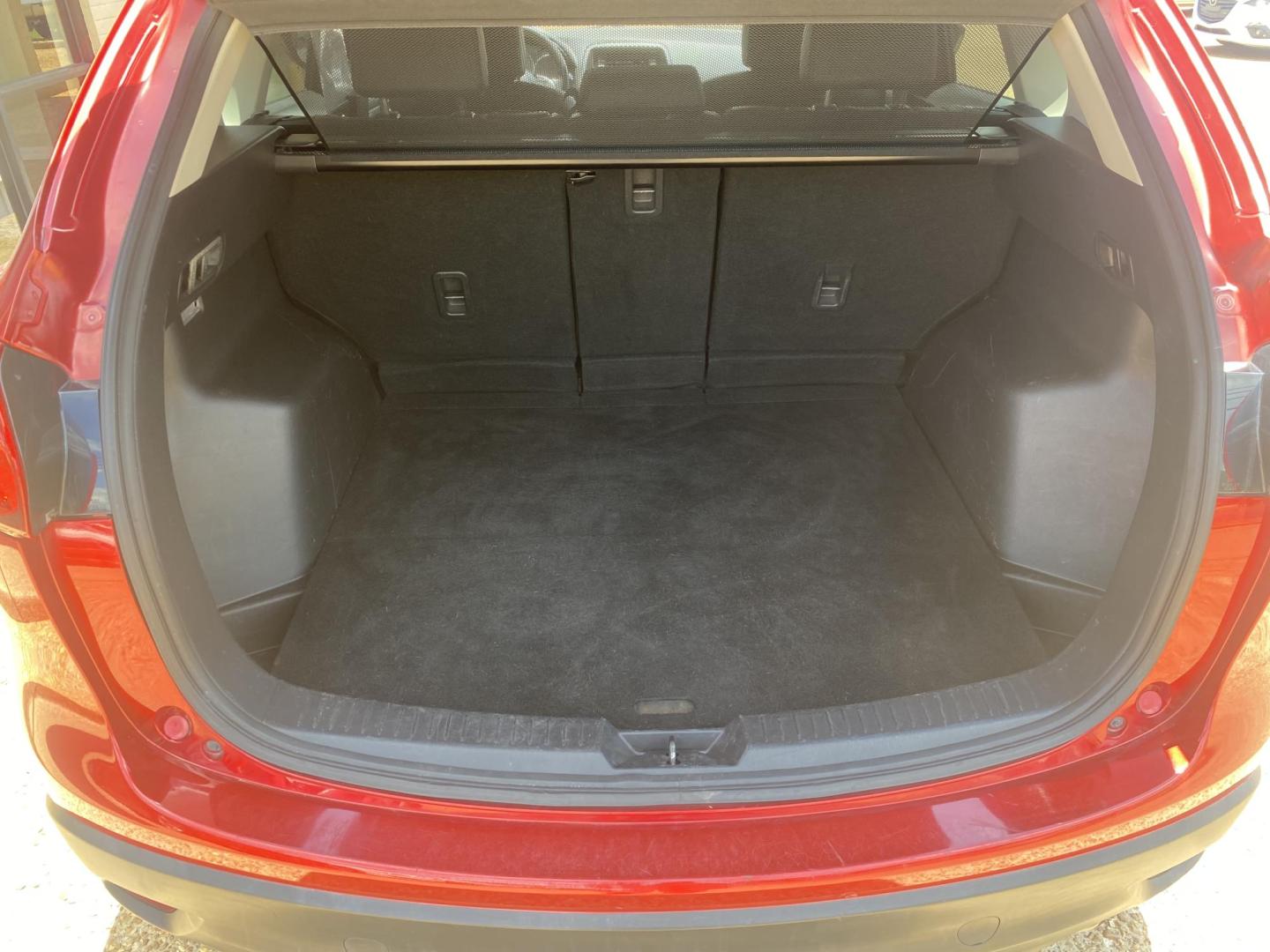 2014 RED MAZDA CX-5 GRAND TOURING (JM3KE2DY5E0) , located at 922 W. Beacon St., Philadelphia, MS, 39350, (601) 650-3675, 32.770447, -89.127151 - Photo#19