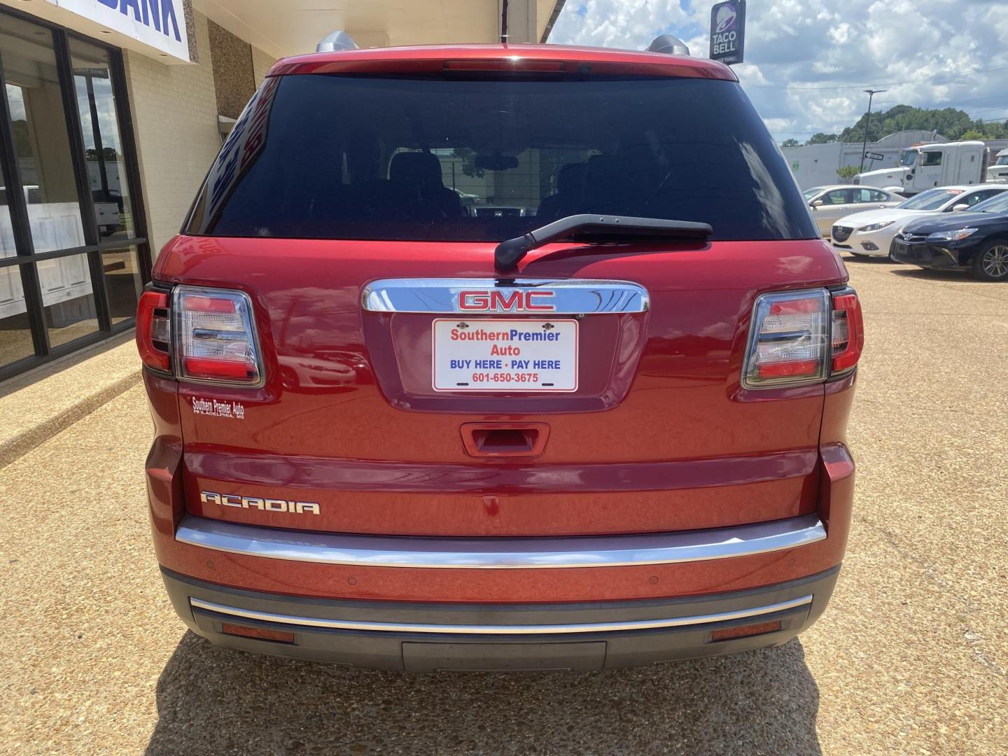 2013 RED GMC ACADIA SLT1 (1GKKRRKD2DJ) , located at 922 W. Beacon St., Philadelphia, MS, 39350, (601) 650-3675, 32.770447, -89.127151 - Photo#4