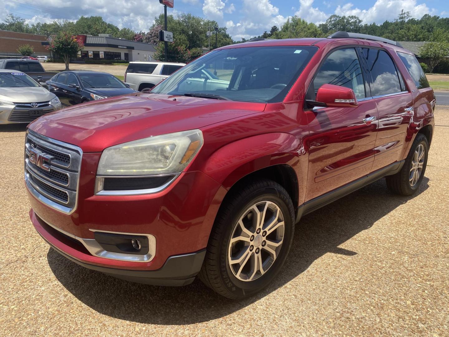 2013 RED GMC ACADIA SLT1 (1GKKRRKD2DJ) , located at 922 W. Beacon St., Philadelphia, MS, 39350, (601) 650-3675, 32.770447, -89.127151 - Photo#2