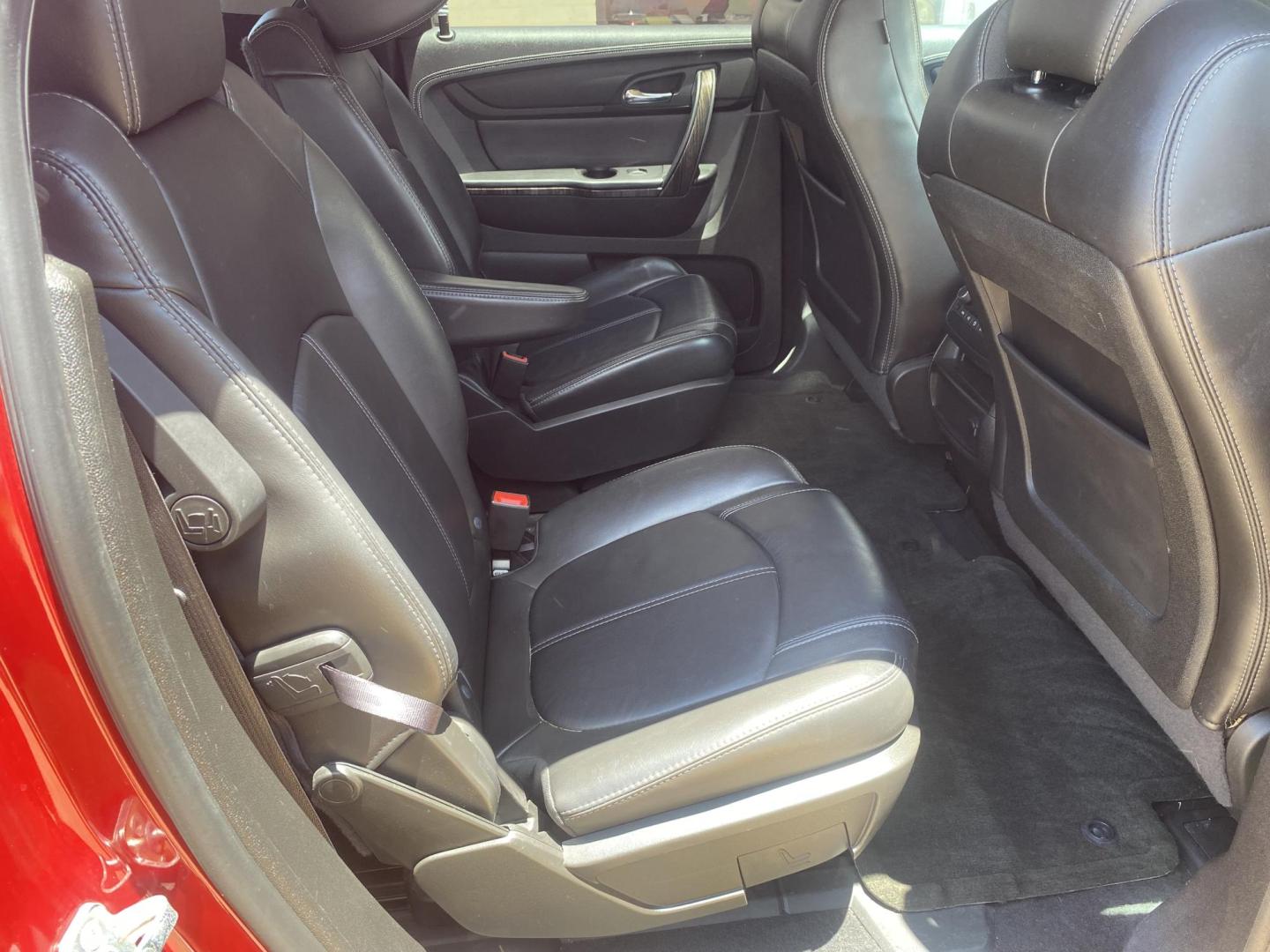 2013 RED GMC ACADIA SLT1 (1GKKRRKD2DJ) , located at 922 W. Beacon St., Philadelphia, MS, 39350, (601) 650-3675, 32.770447, -89.127151 - Photo#14