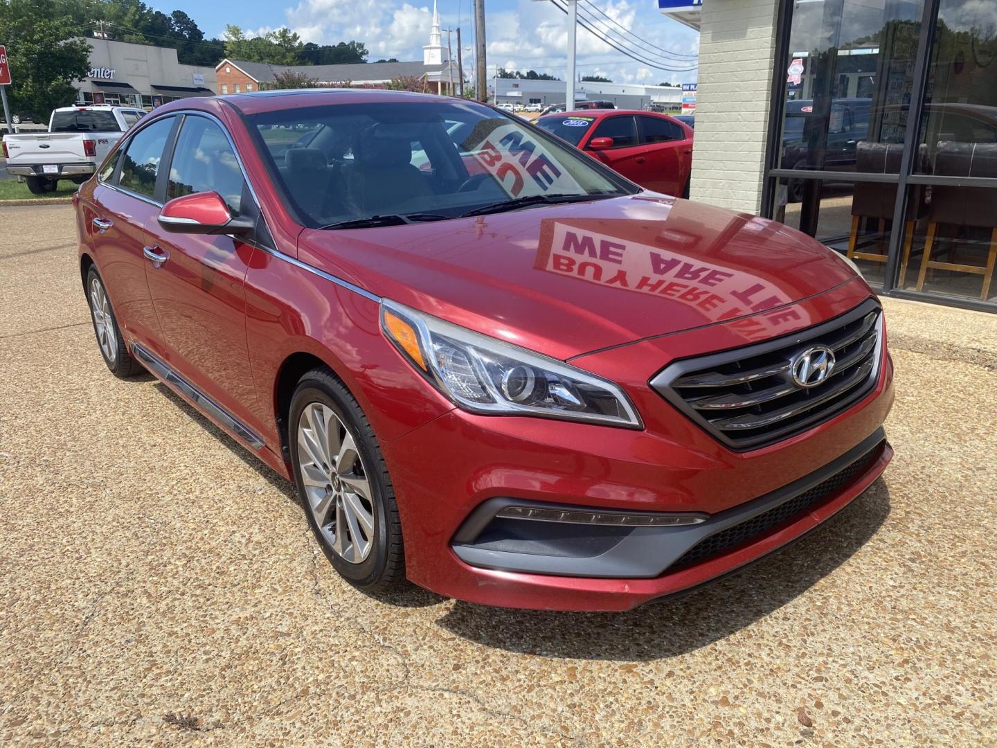 2017 RED HYUNDAI SONATA LIMITED; SPOR (5NPE34AF6HH) , located at 922 W. Beacon St., Philadelphia, MS, 39350, (601) 650-3675, 32.770447, -89.127151 - Photo#0