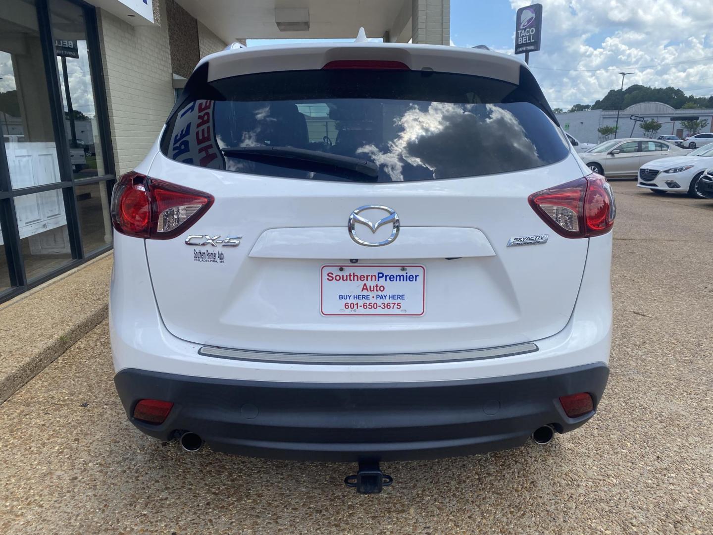 2014 WHITE MAZDA CX-5 GRAND TOURING (JM3KE2DY3E0) , located at 922 W. Beacon St., Philadelphia, MS, 39350, (601) 650-3675, 32.770447, -89.127151 - Photo#4