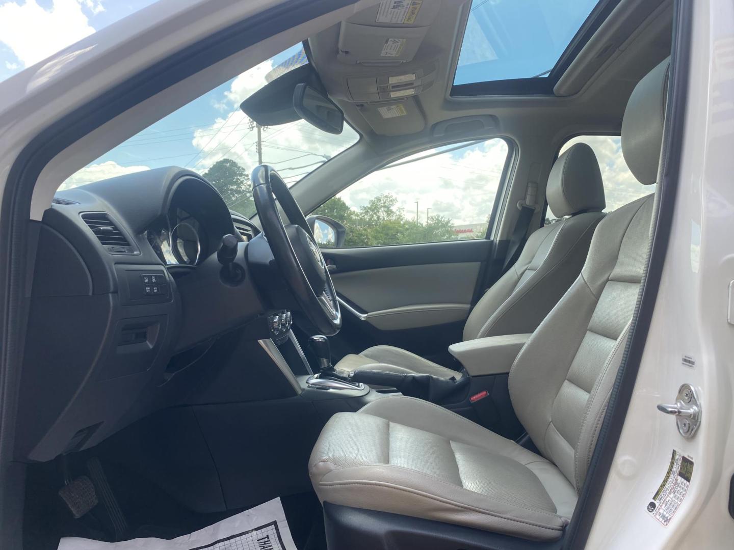2014 WHITE MAZDA CX-5 GRAND TOURING (JM3KE2DY3E0) , located at 922 W. Beacon St., Philadelphia, MS, 39350, (601) 650-3675, 32.770447, -89.127151 - Photo#9