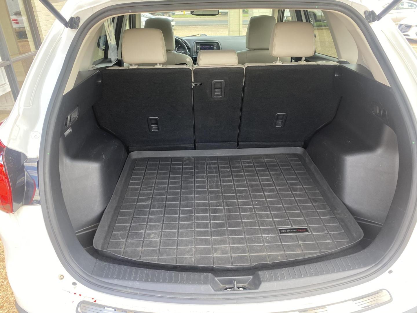 2014 WHITE MAZDA CX-5 GRAND TOURING (JM3KE2DY3E0) , located at 922 W. Beacon St., Philadelphia, MS, 39350, (601) 650-3675, 32.770447, -89.127151 - Photo#19