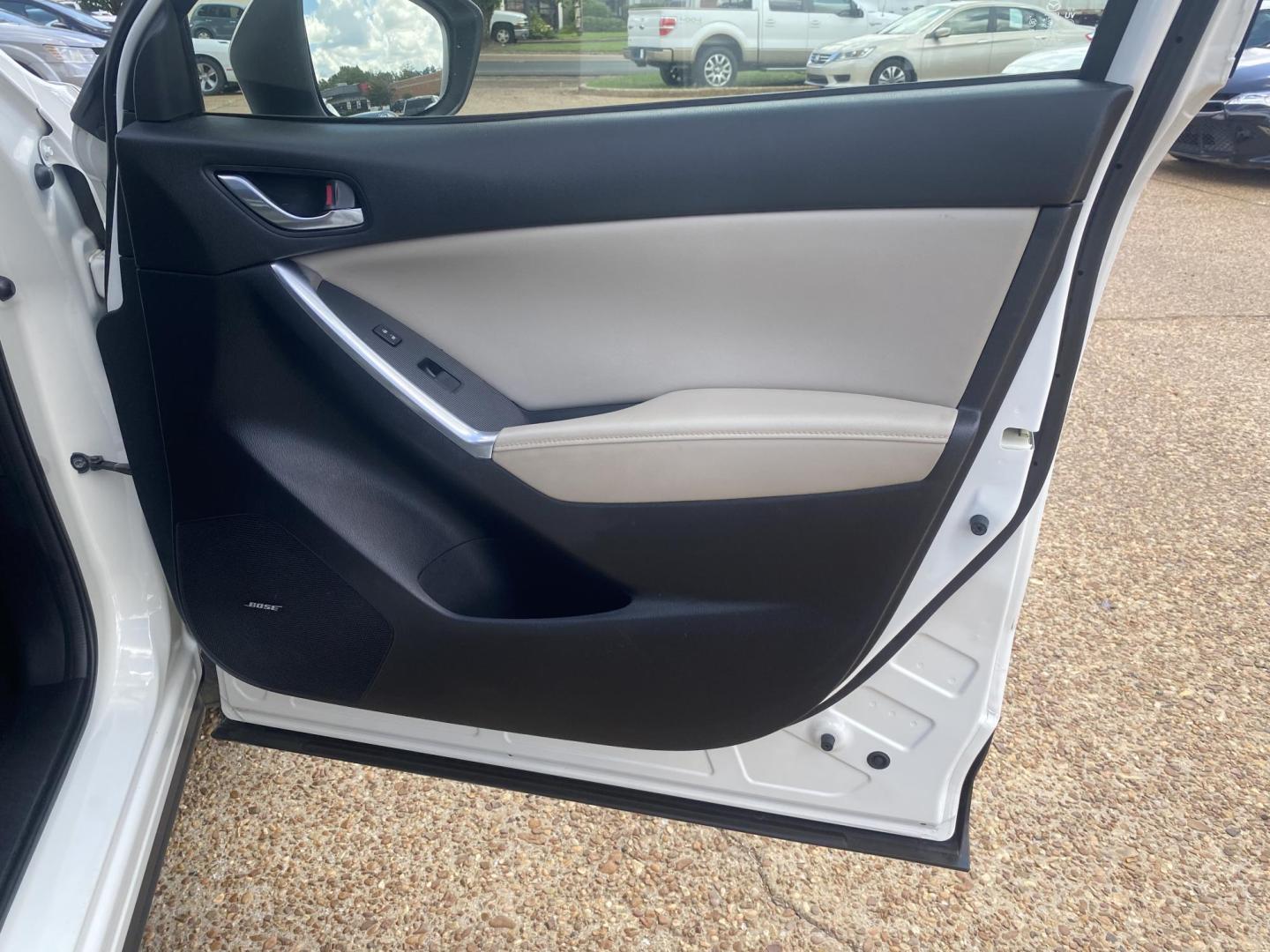 2014 WHITE MAZDA CX-5 GRAND TOURING (JM3KE2DY3E0) , located at 922 W. Beacon St., Philadelphia, MS, 39350, (601) 650-3675, 32.770447, -89.127151 - Photo#11