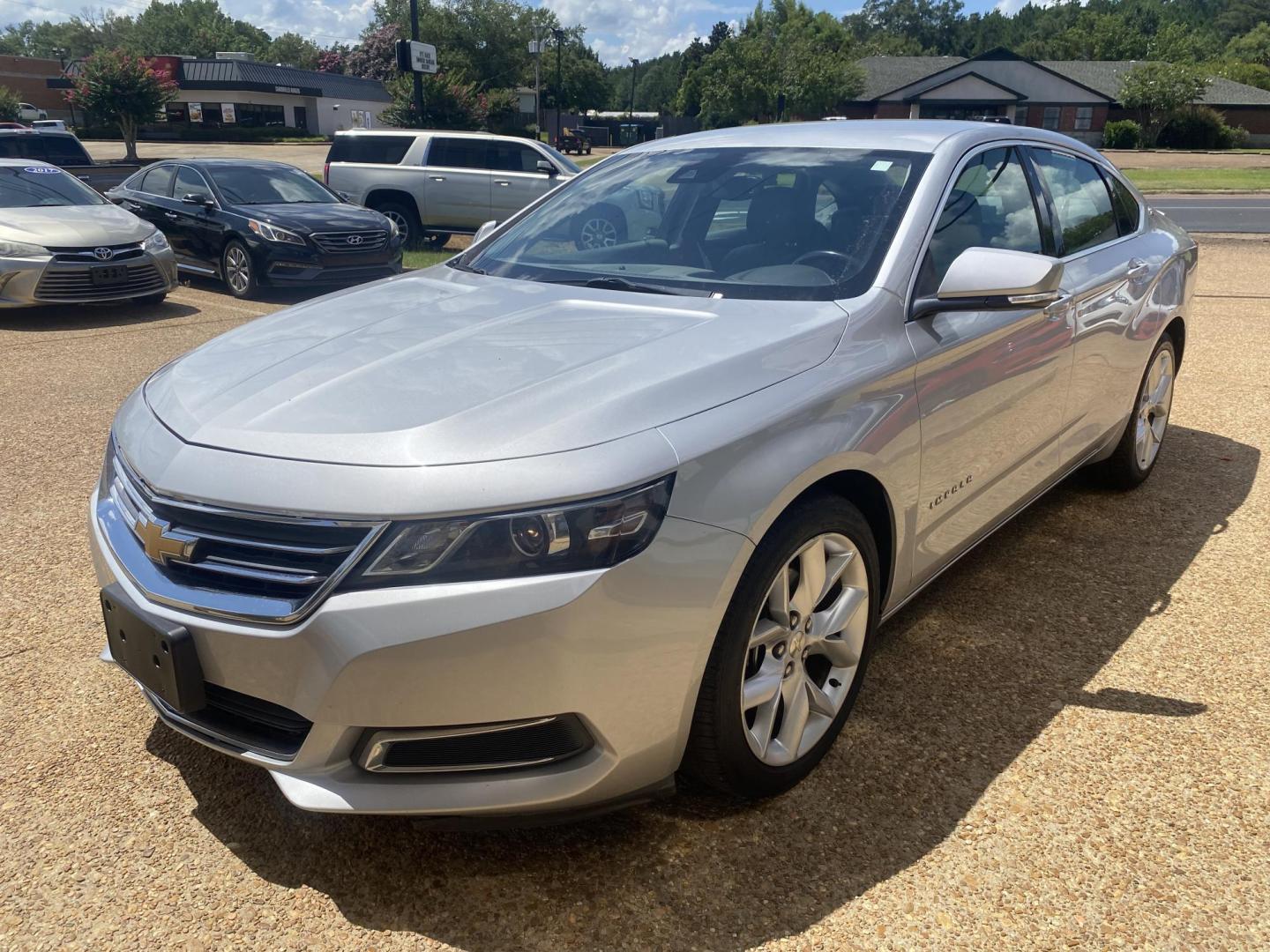 2016 SILVER CHEVROLET IMPALA LT (2LT) (2G1115S37G9) , located at 922 W. Beacon St., Philadelphia, MS, 39350, (601) 650-3675, 32.770447, -89.127151 - Photo#2