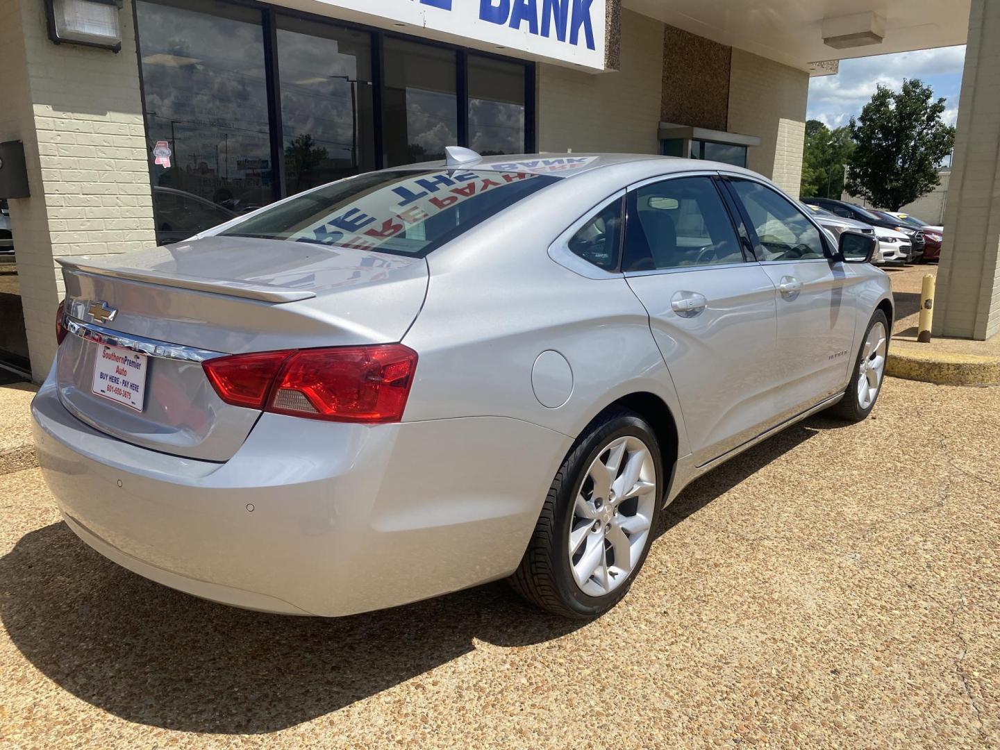 2016 SILVER CHEVROLET IMPALA LT (2LT) (2G1115S37G9) , located at 922 W. Beacon St., Philadelphia, MS, 39350, (601) 650-3675, 32.770447, -89.127151 - Photo#5