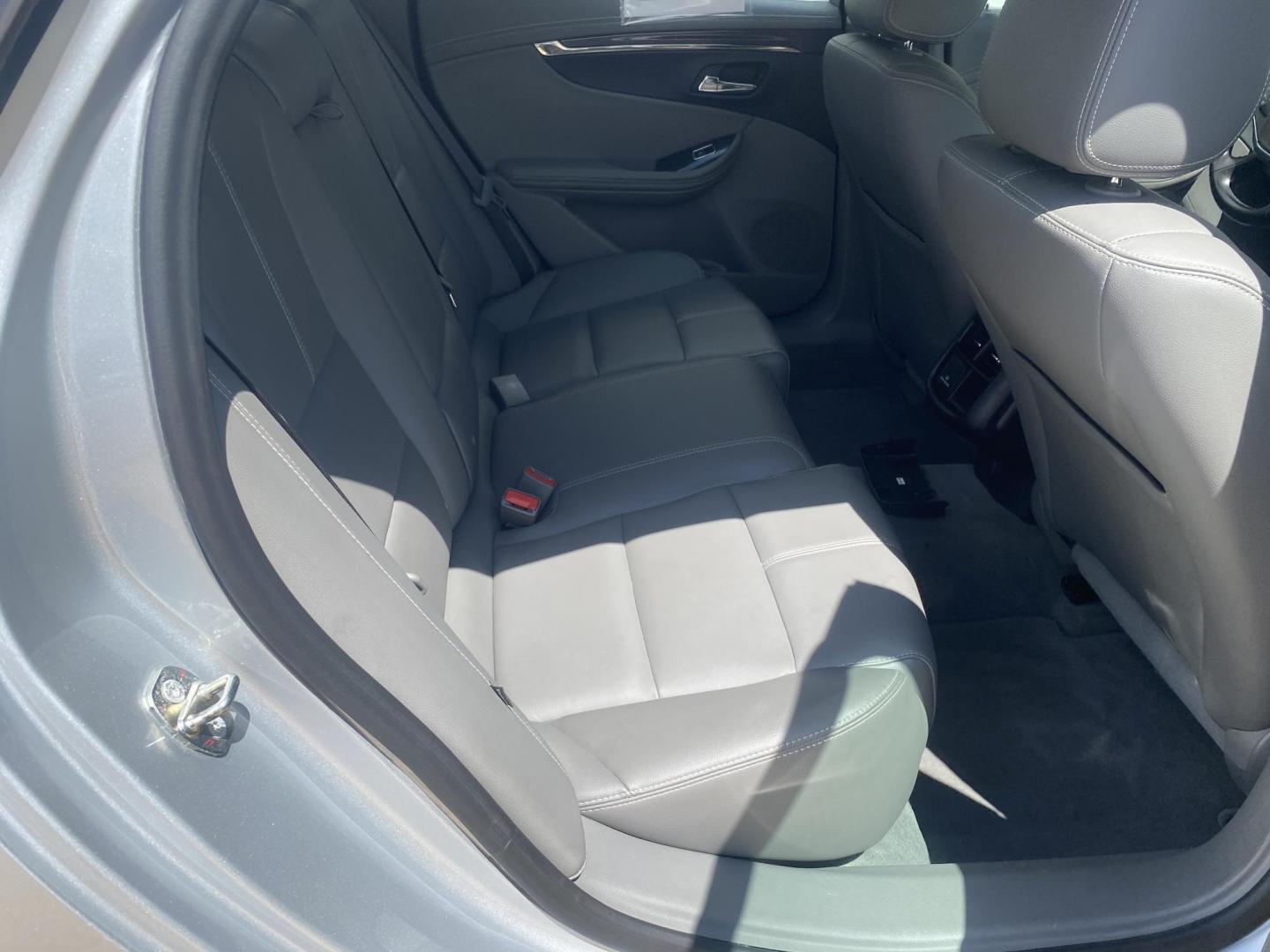 2016 SILVER CHEVROLET IMPALA LT (2LT) (2G1115S37G9) , located at 922 W. Beacon St., Philadelphia, MS, 39350, (601) 650-3675, 32.770447, -89.127151 - Photo#14