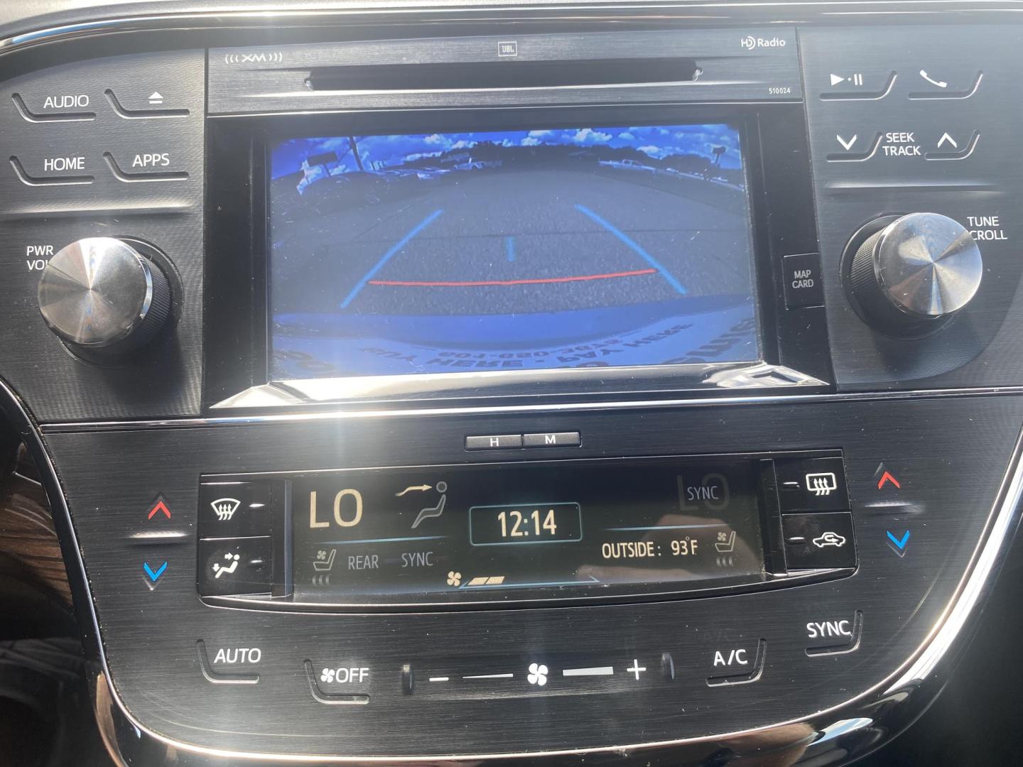 2015 SILVER TOYOTA AVALON LIMITED (4T1BK1EB0FU) , located at 922 W. Beacon St., Philadelphia, MS, 39350, (601) 650-3675, 32.770447, -89.127151 - Photo#18