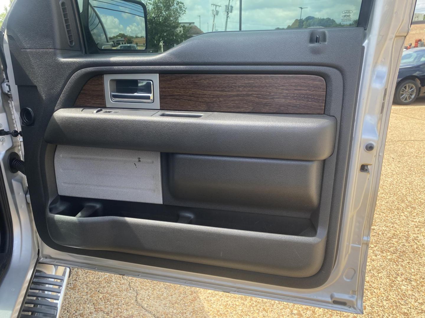 2014 SILVER FORD F-150 LIMITED (1FTFW1ET9EK) , located at 922 W. Beacon St., Philadelphia, MS, 39350, (601) 650-3675, 32.770447, -89.127151 - Photo#11